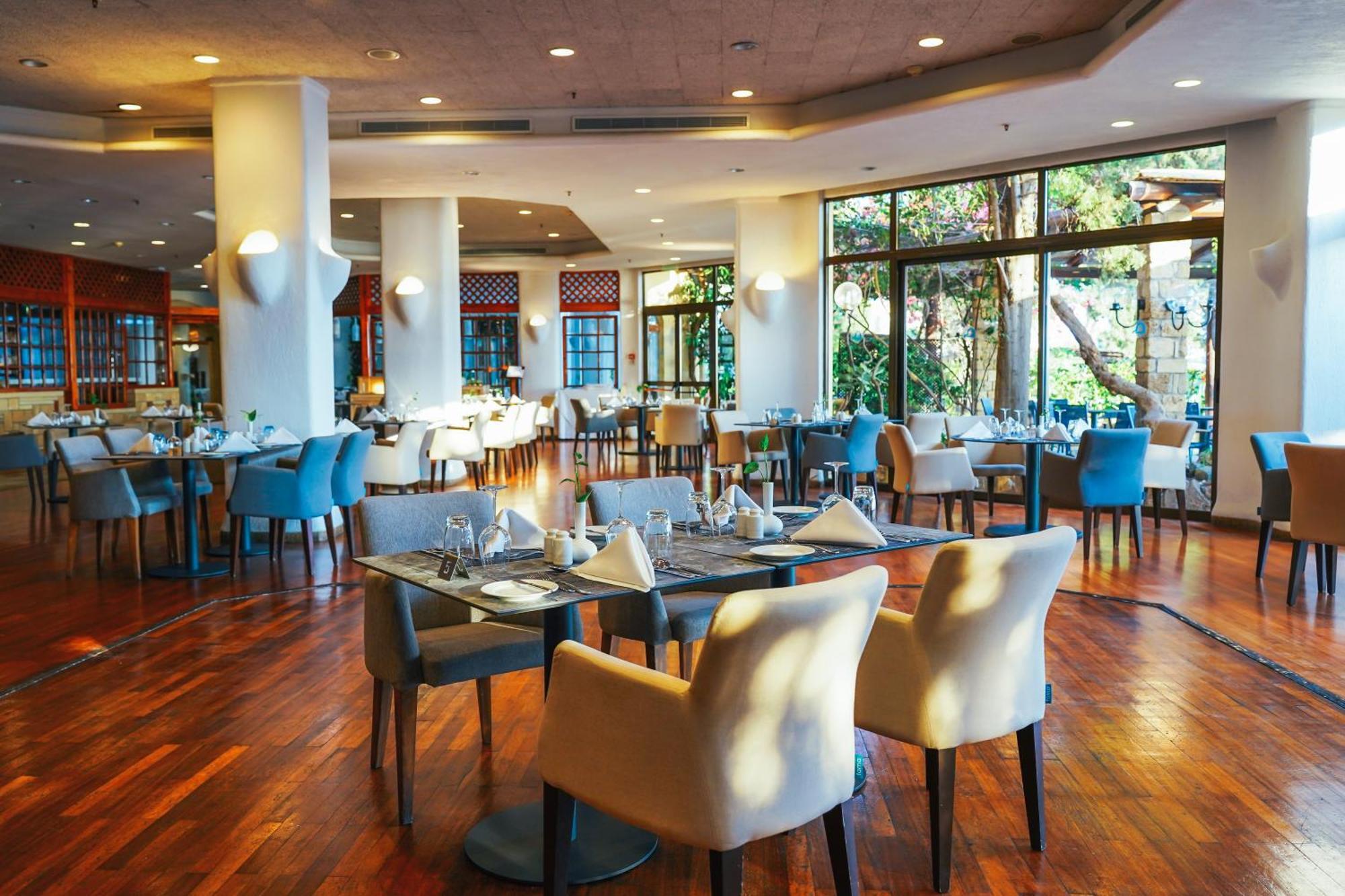 Hotel Coral & Cyprus 5*