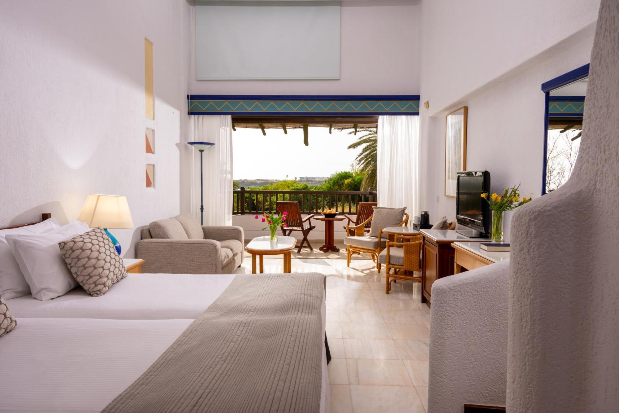 Coral & Cyprus Hotel Coral Bay