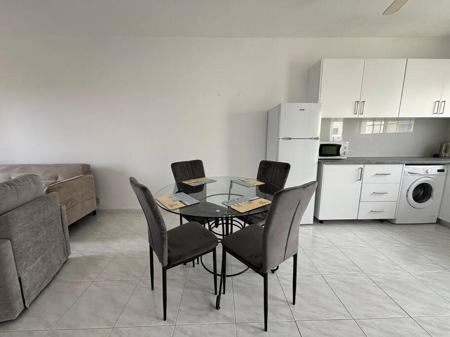 Pelagos Panorama 2b, Seaview, Pool Apartment Klorakas