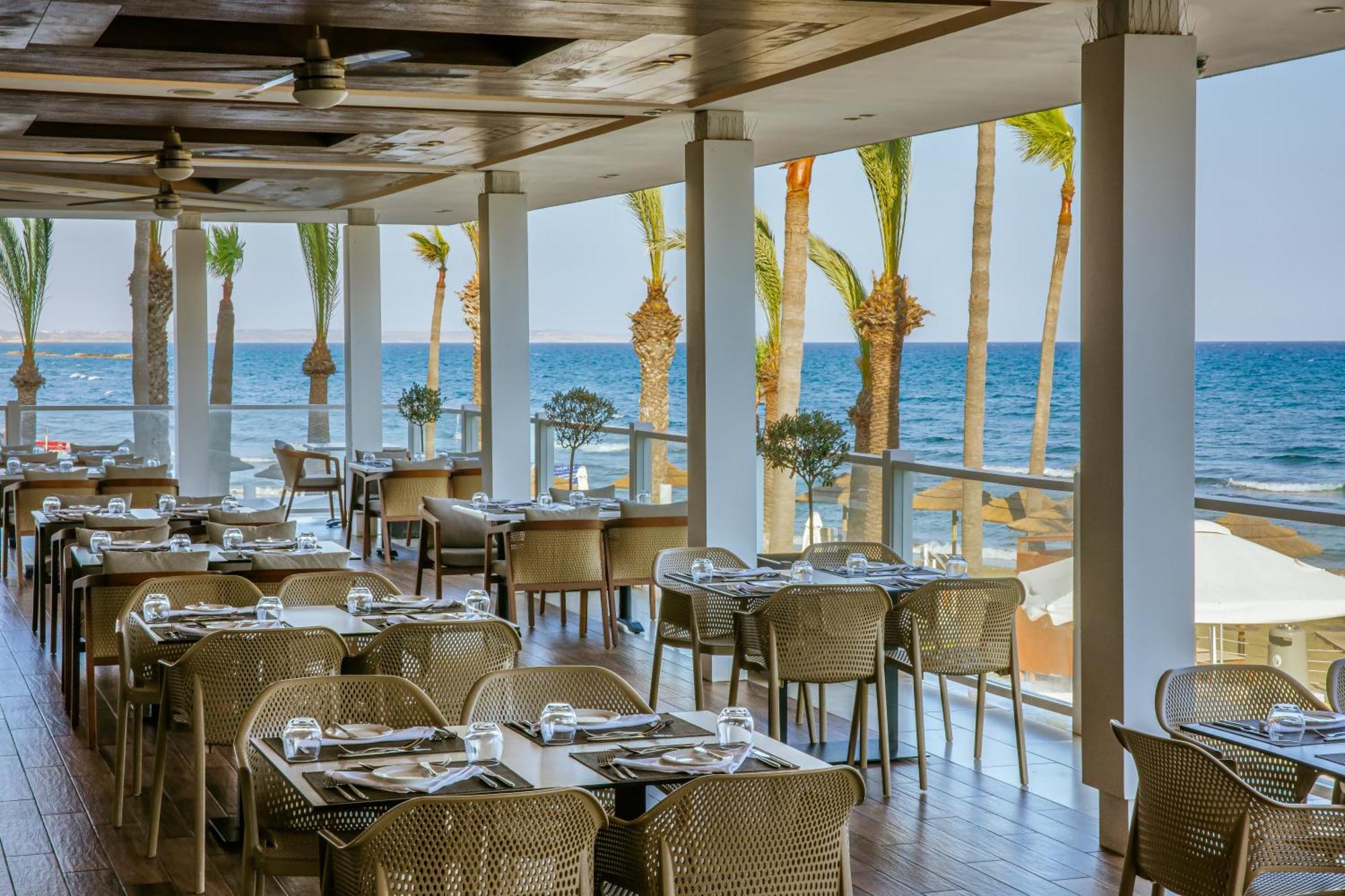 Resort Golden Bay 5*