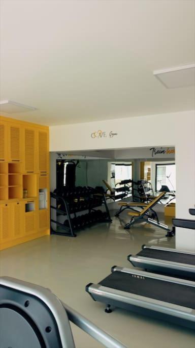 Two Bedroom Stylish Apartment *