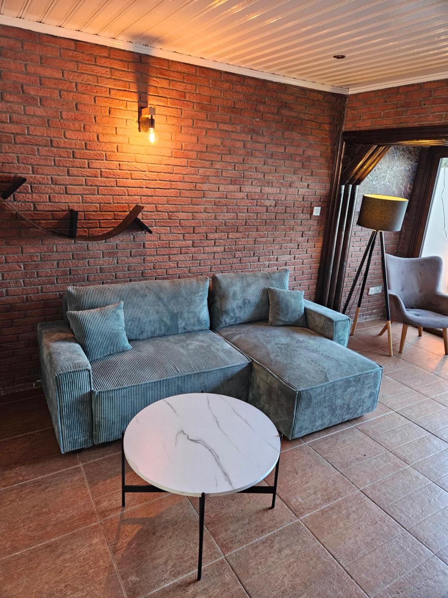 Beach House At Seafront Vakantiehuis *