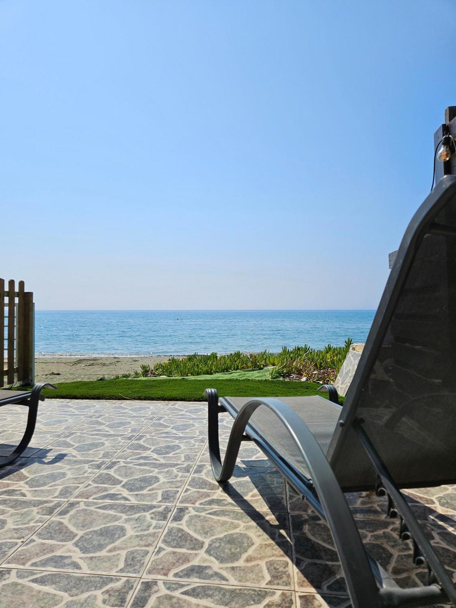 Beach House At Seafront *