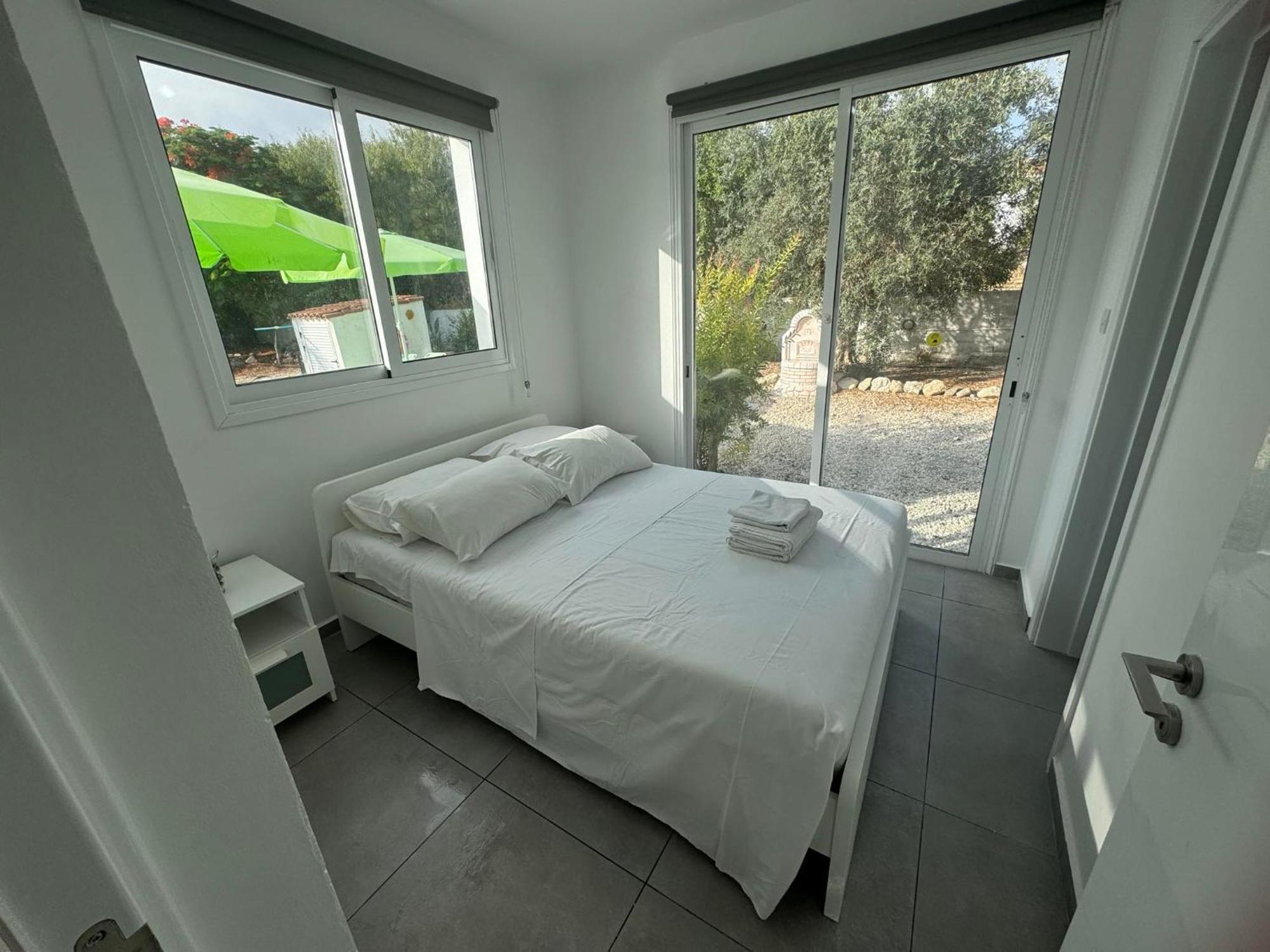 Coralia Gardens 1km From Coral Bay