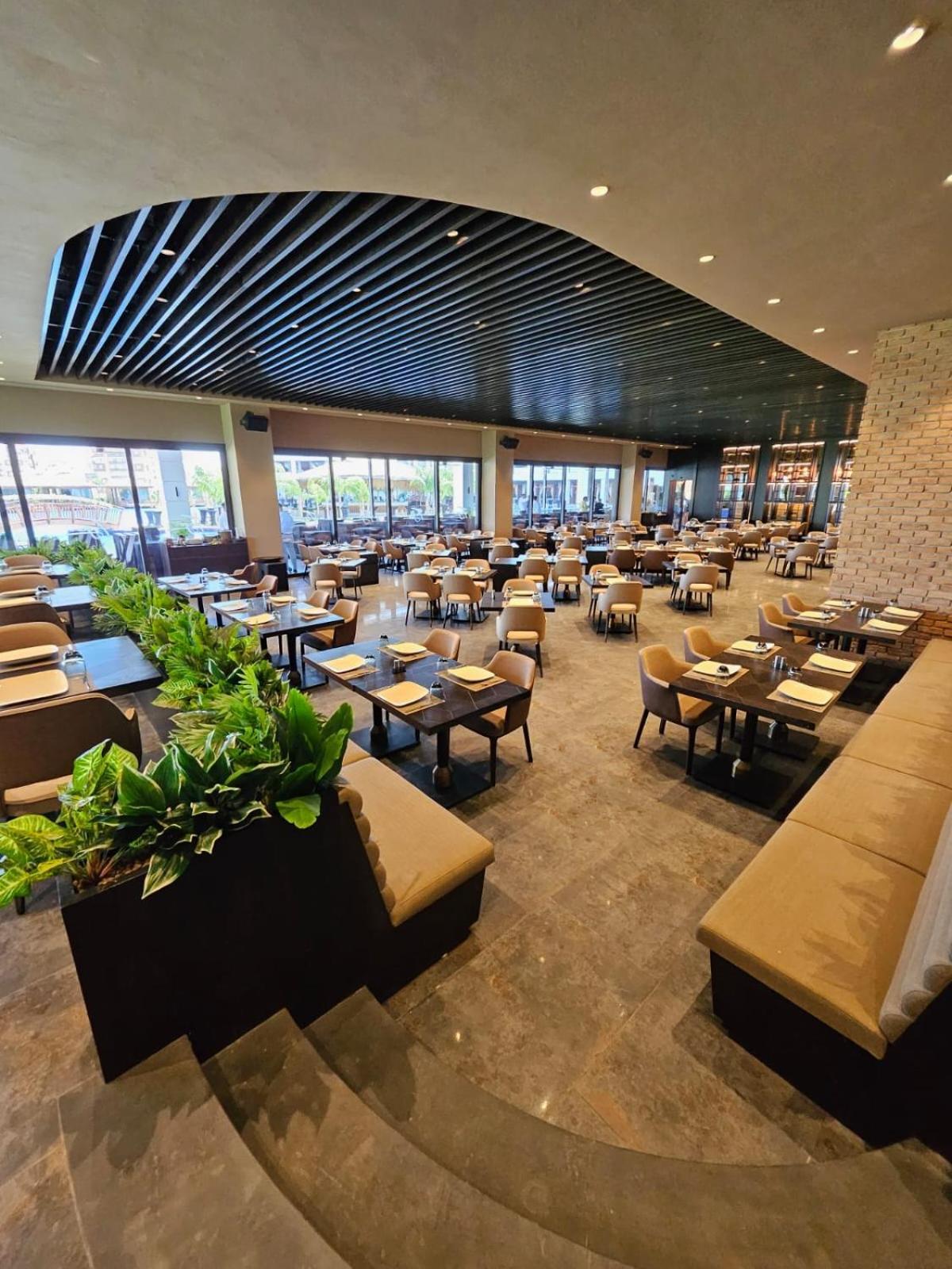 Grand Sapphire Casino 12 Apartment