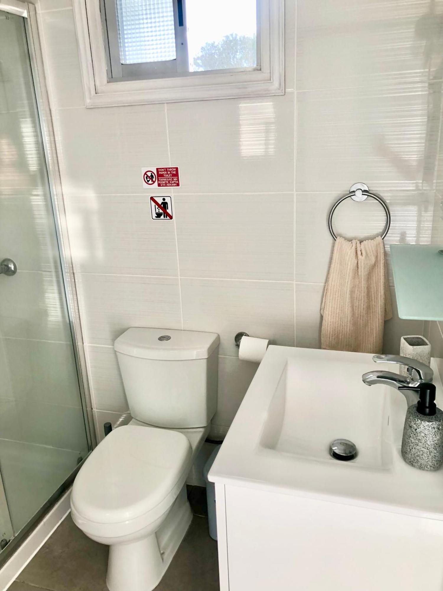Apartment White House With Sea View And Parking Polis