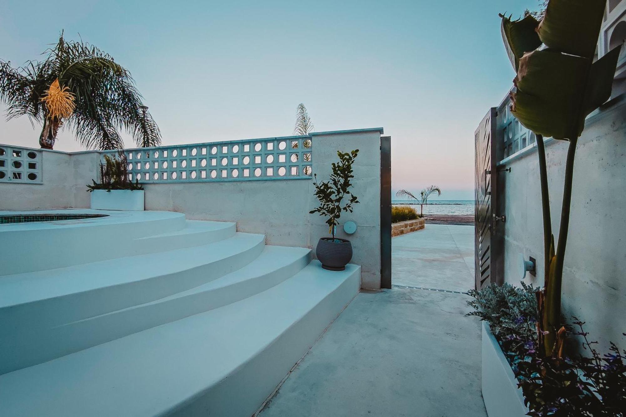 Q Coconuts Seaside Apartment Limassol