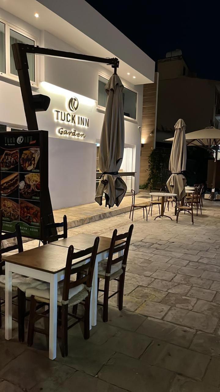 Tuck Larnaca
