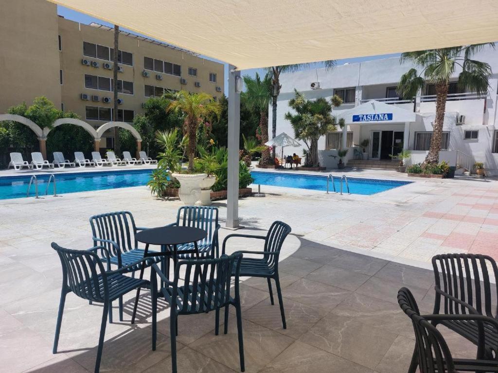 Tasiana Star Aparthotel 3*