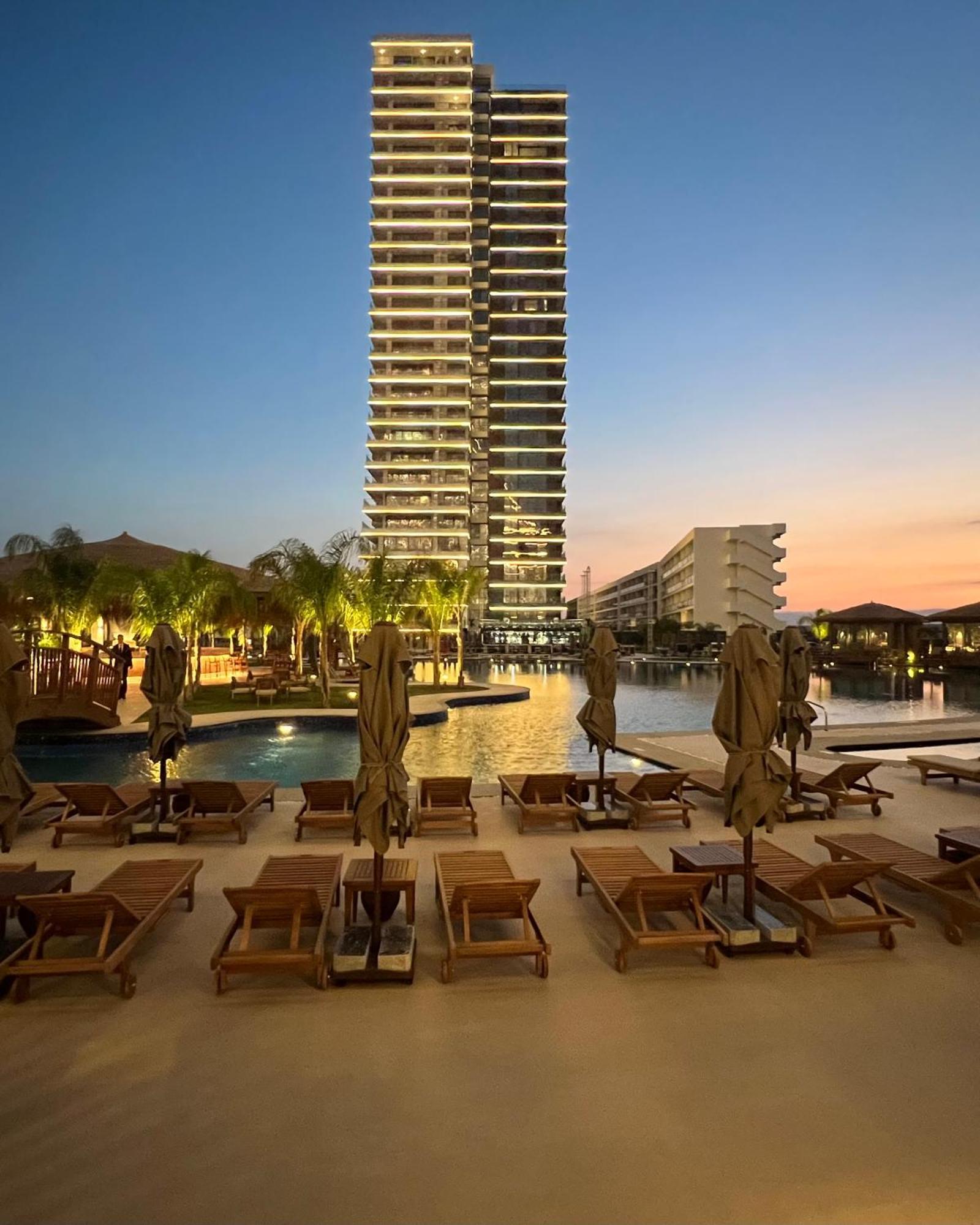 Grand Sapphire 1 Bedroom Apartment