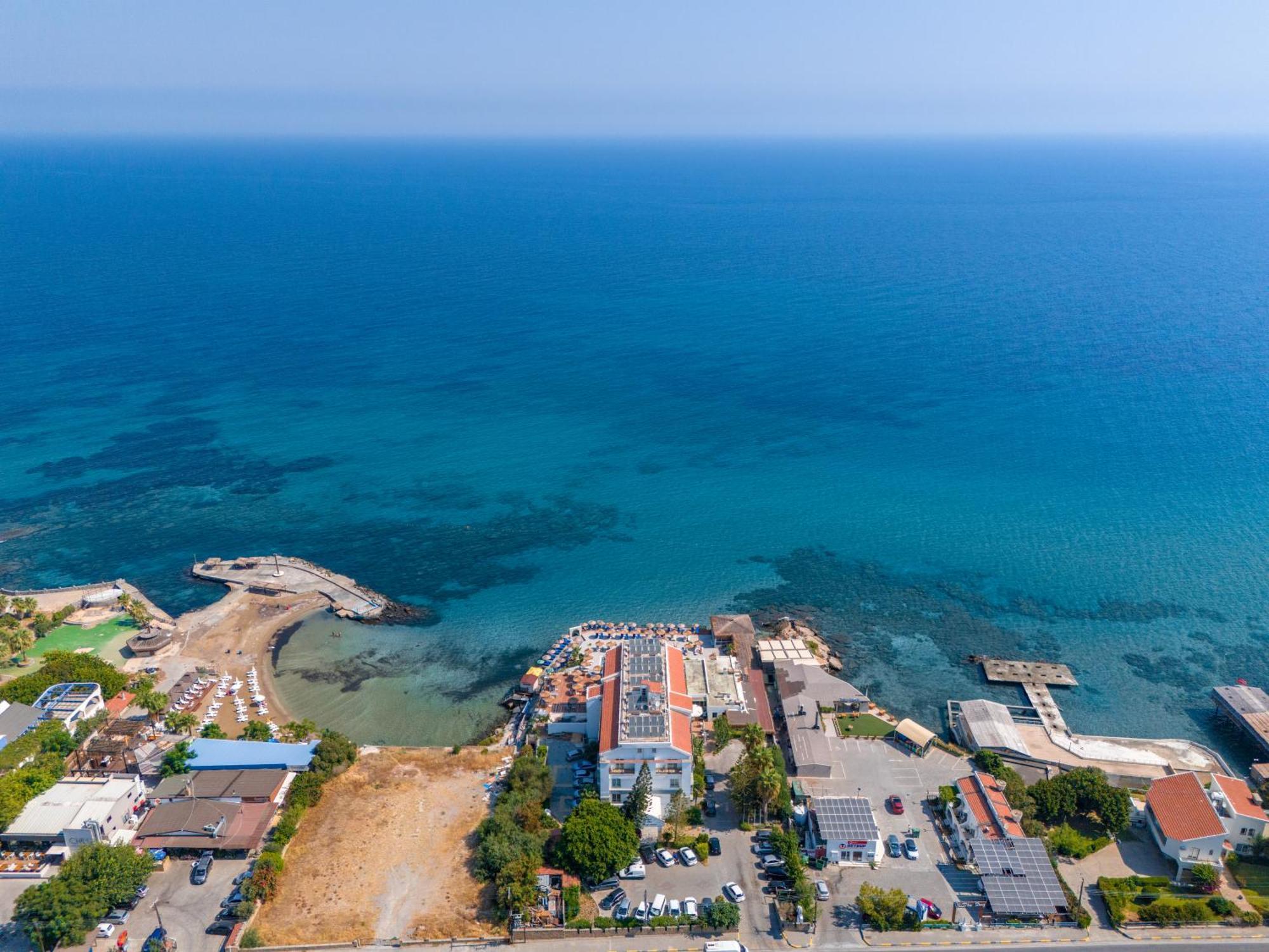 Hotel Manolya Lapithos (Northern Cyprus)
