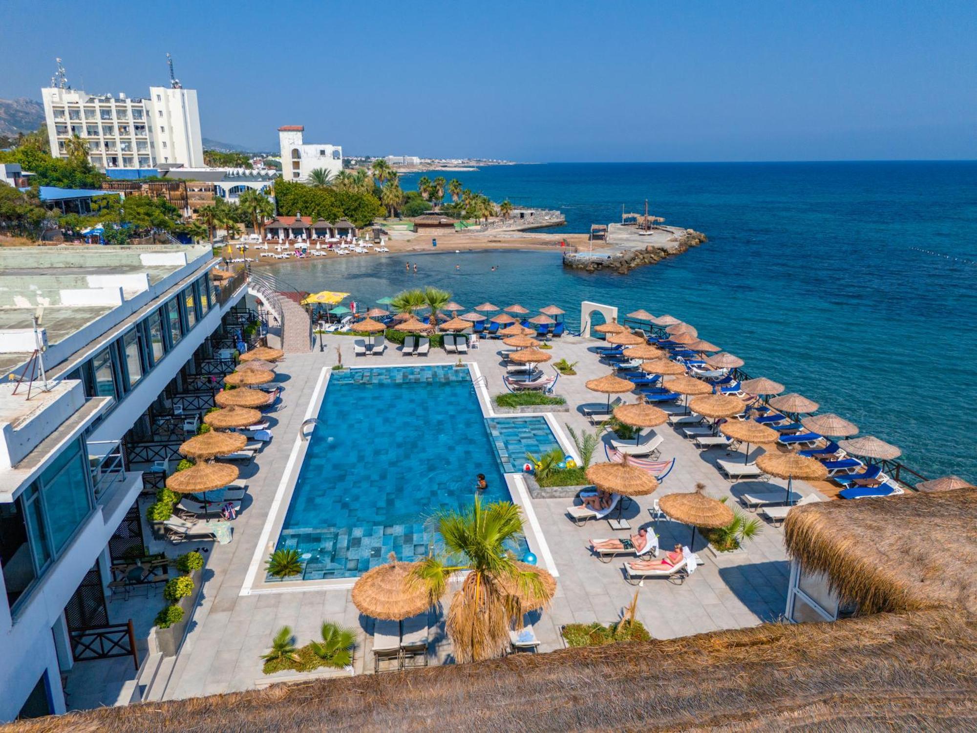 Manolya Hotel 3*