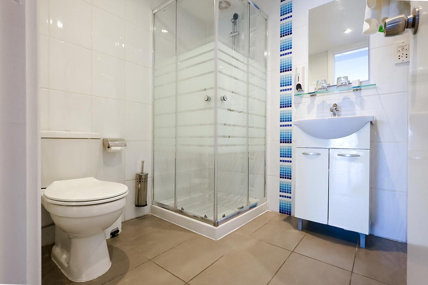 Mikes Kanarium Hotel Larnaca