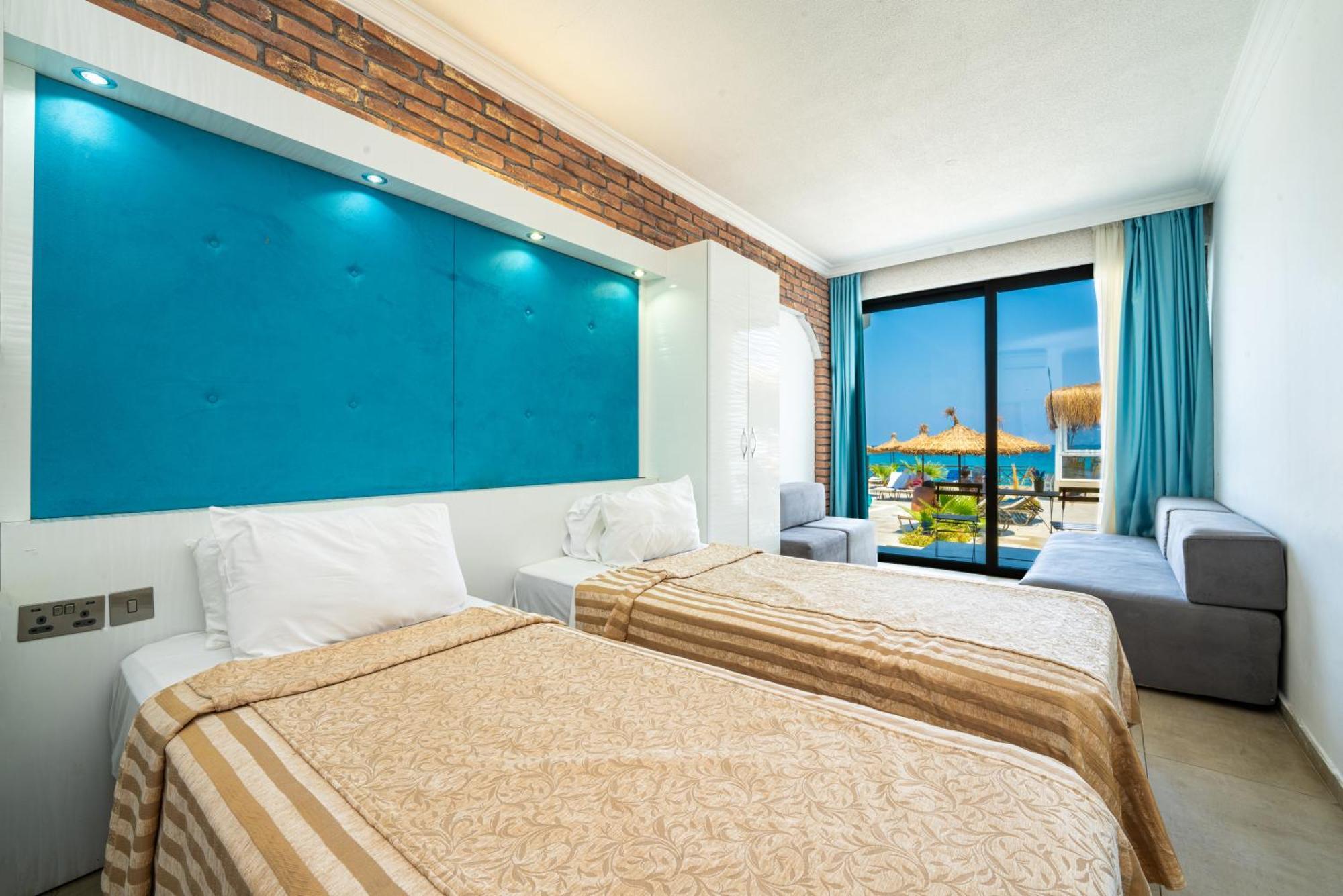 Manolya Hotel