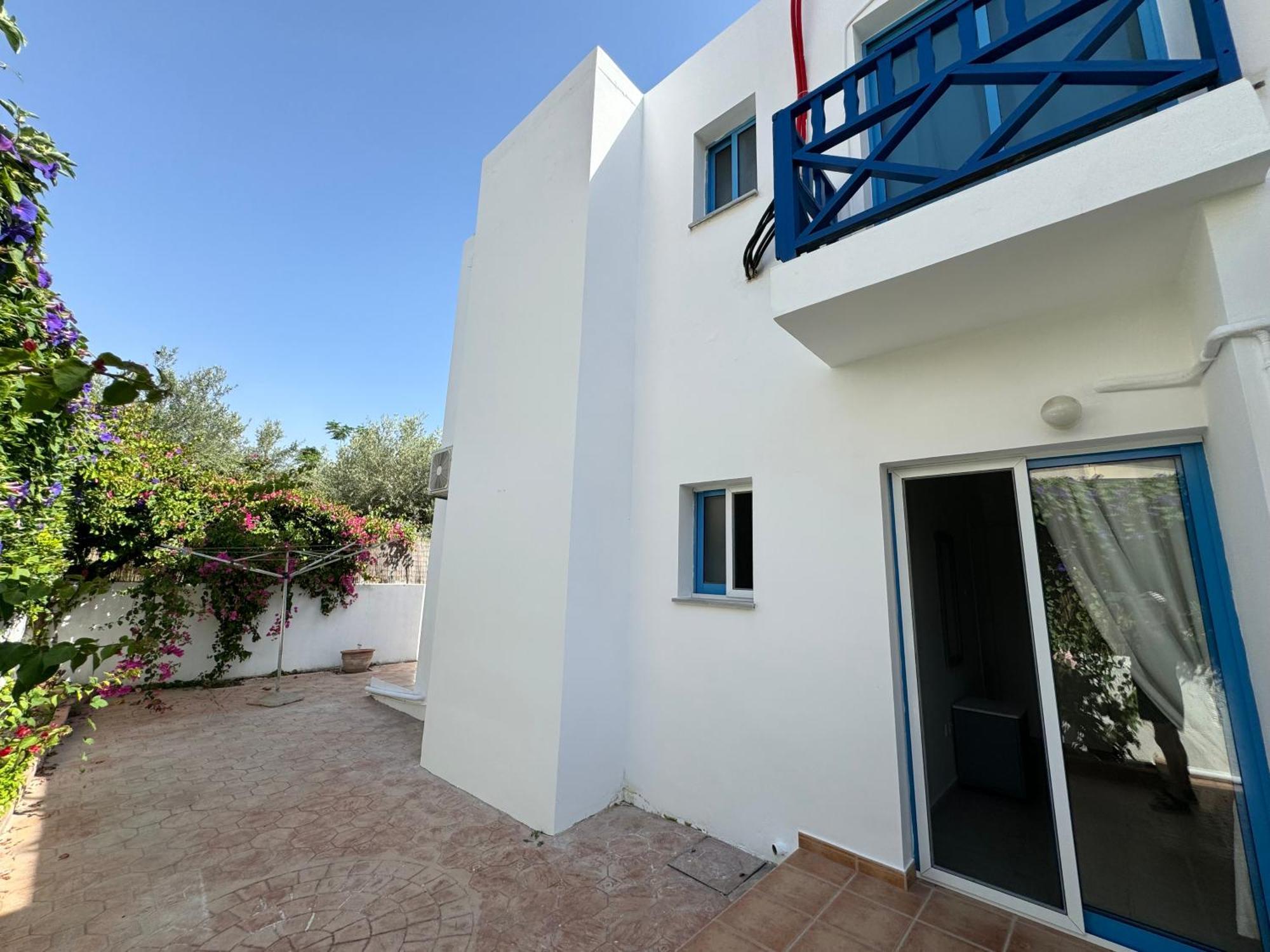 Apartment Cozy 2-bd Ap Near The Sea! Paphos