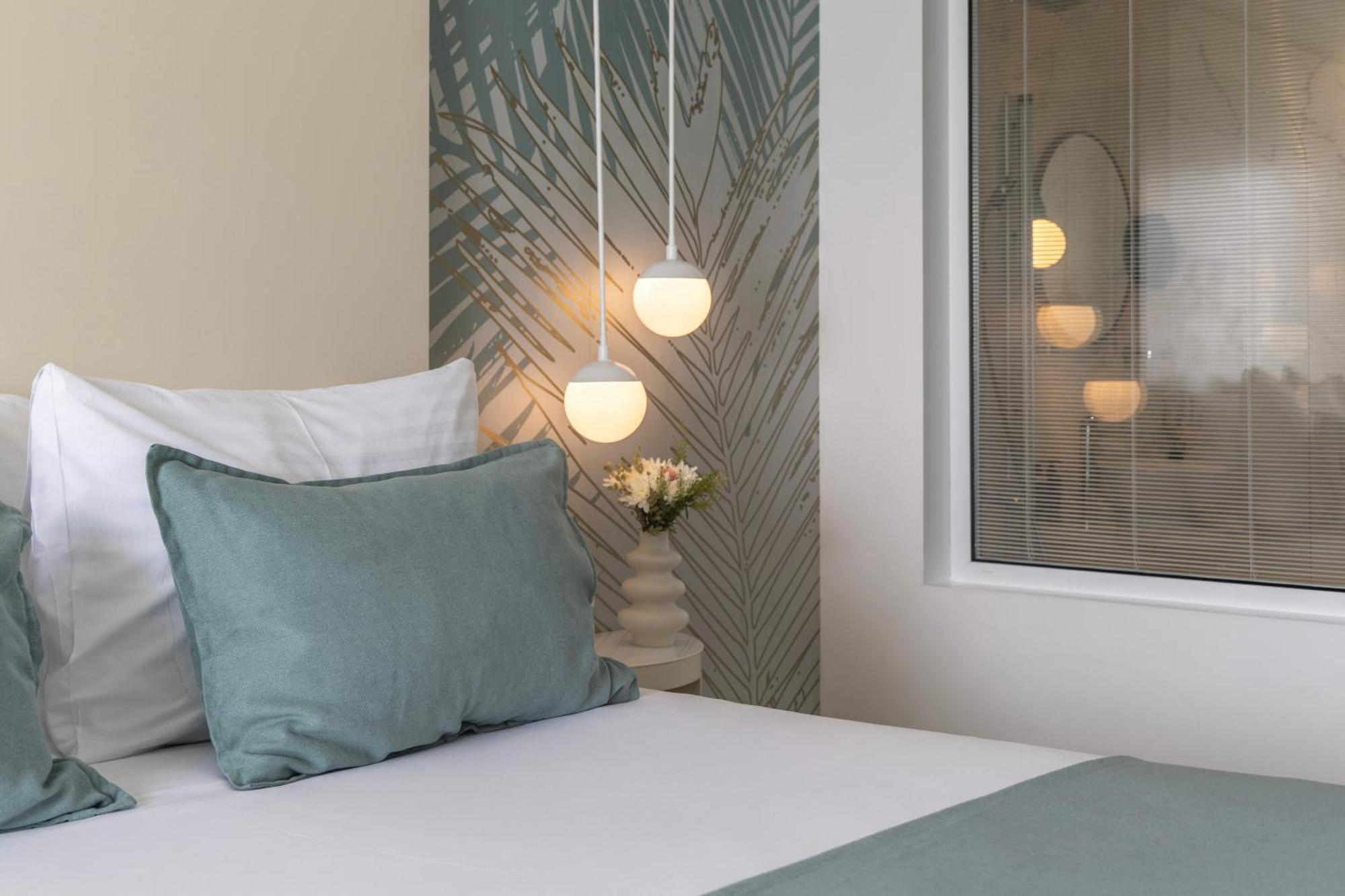 Ivi Mare - Designed For Adults By Louis 5*