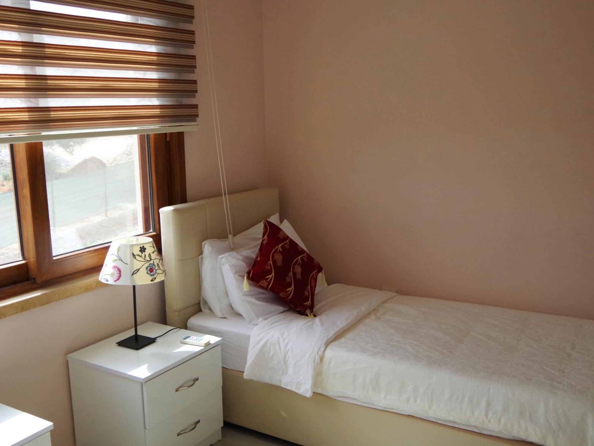 With Astonishing Views In Esentepe Apartment *