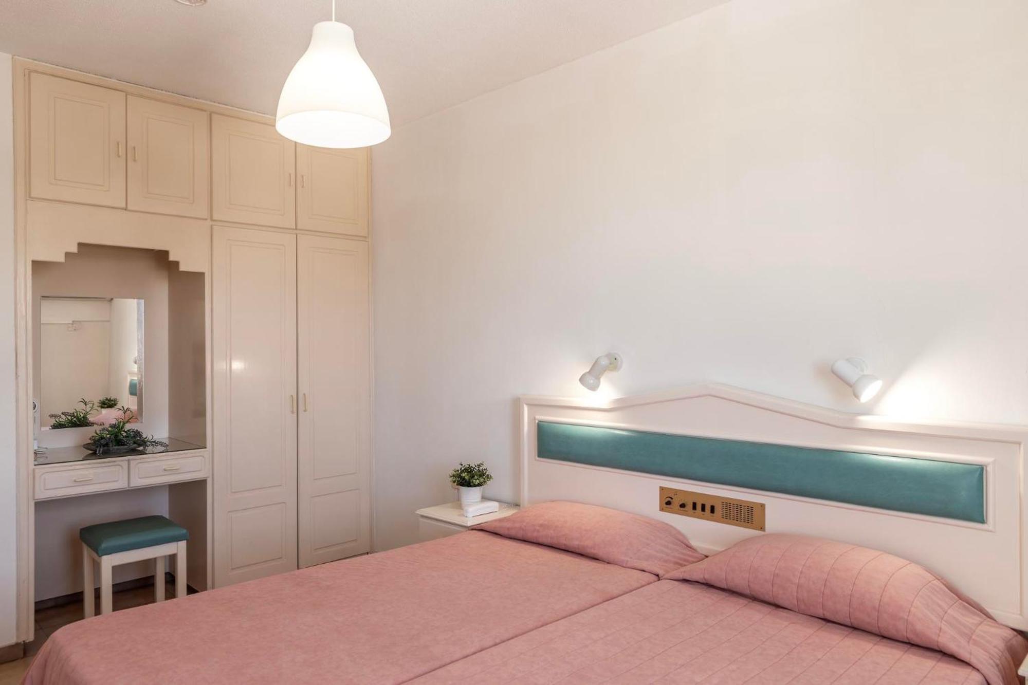 Seagull Aparthotel 3*