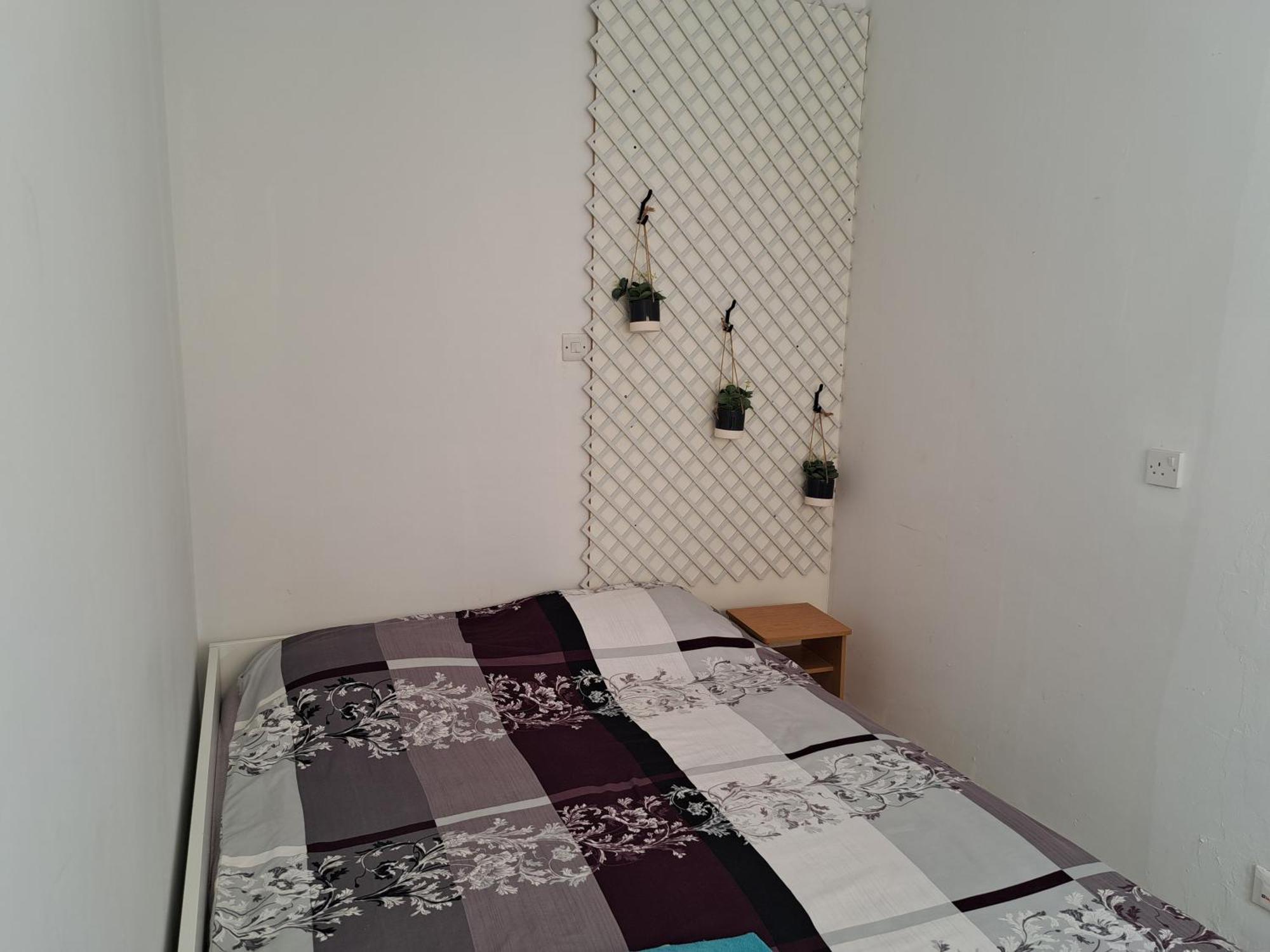 Center Apartment *