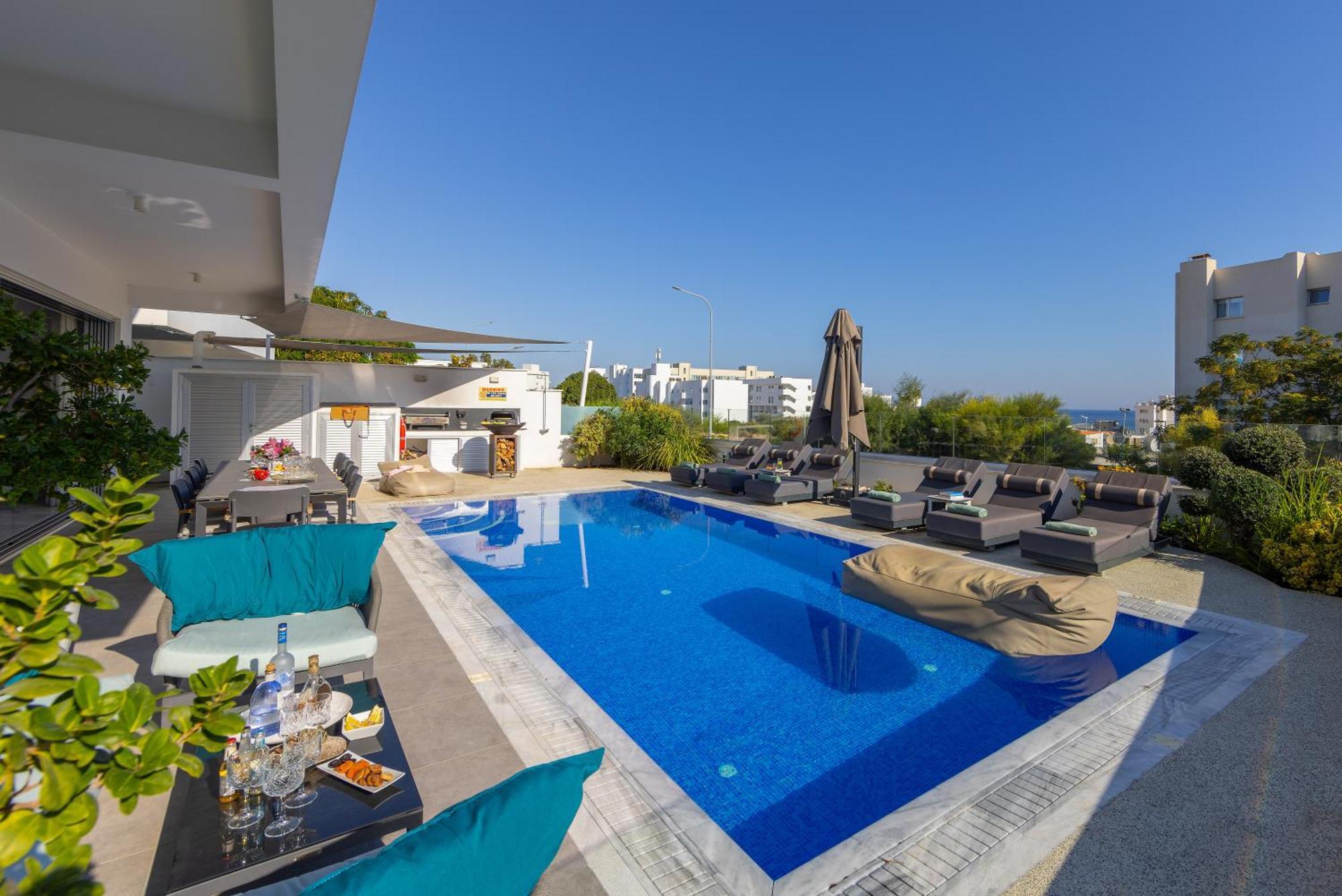 Villa Fig Tree Bay Residences 6 *