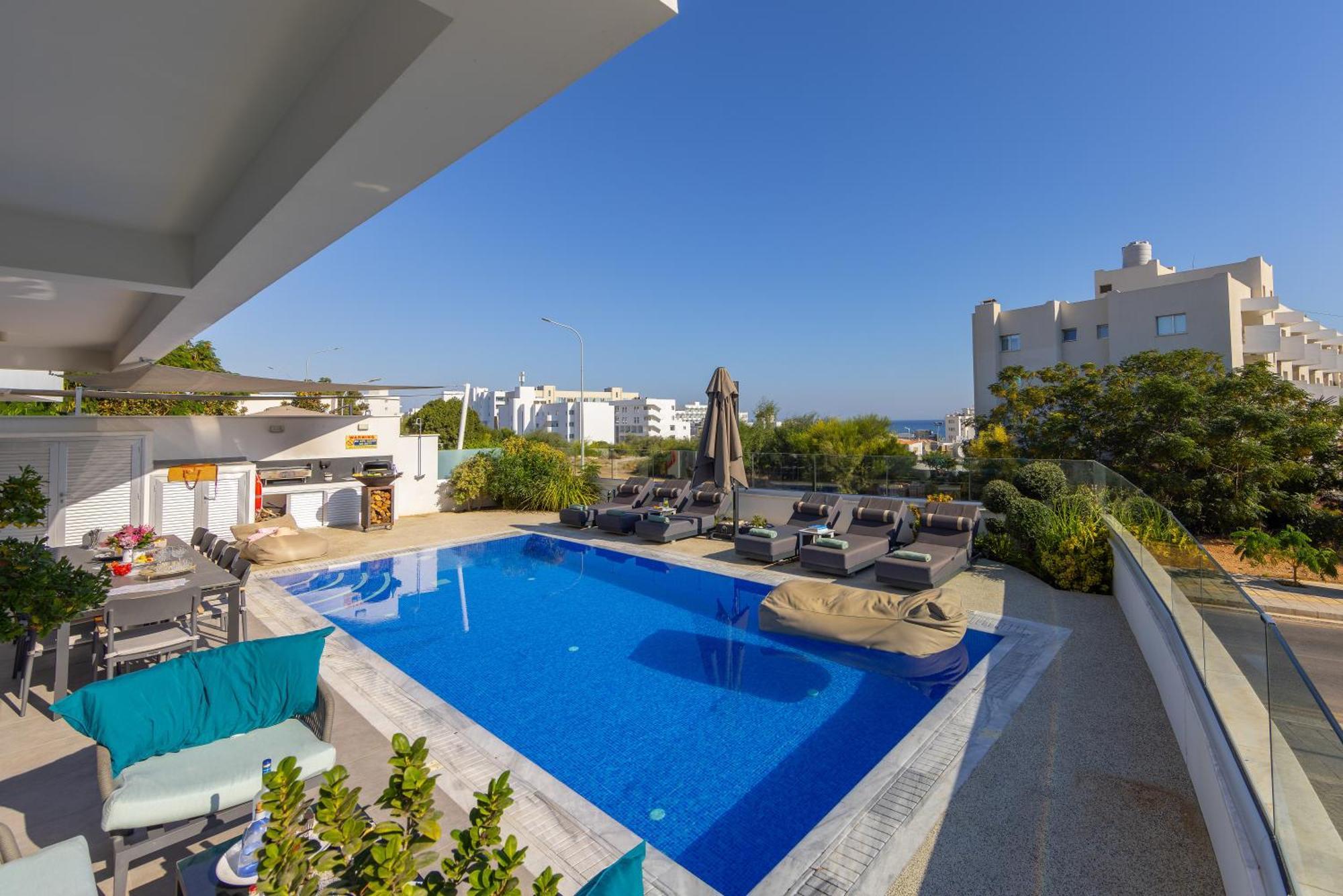 Villa Fig Tree Bay Residences 6