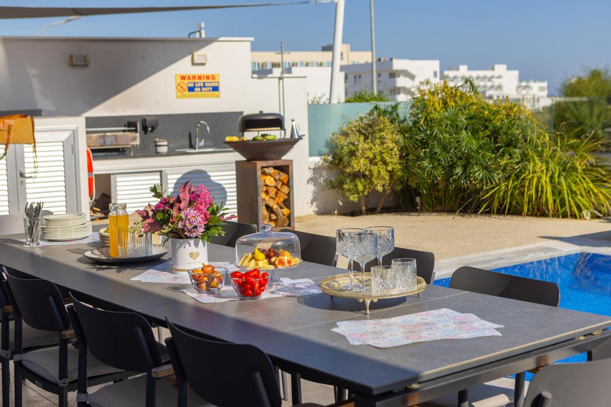 Villa Fig Tree Bay Residences 6 *
