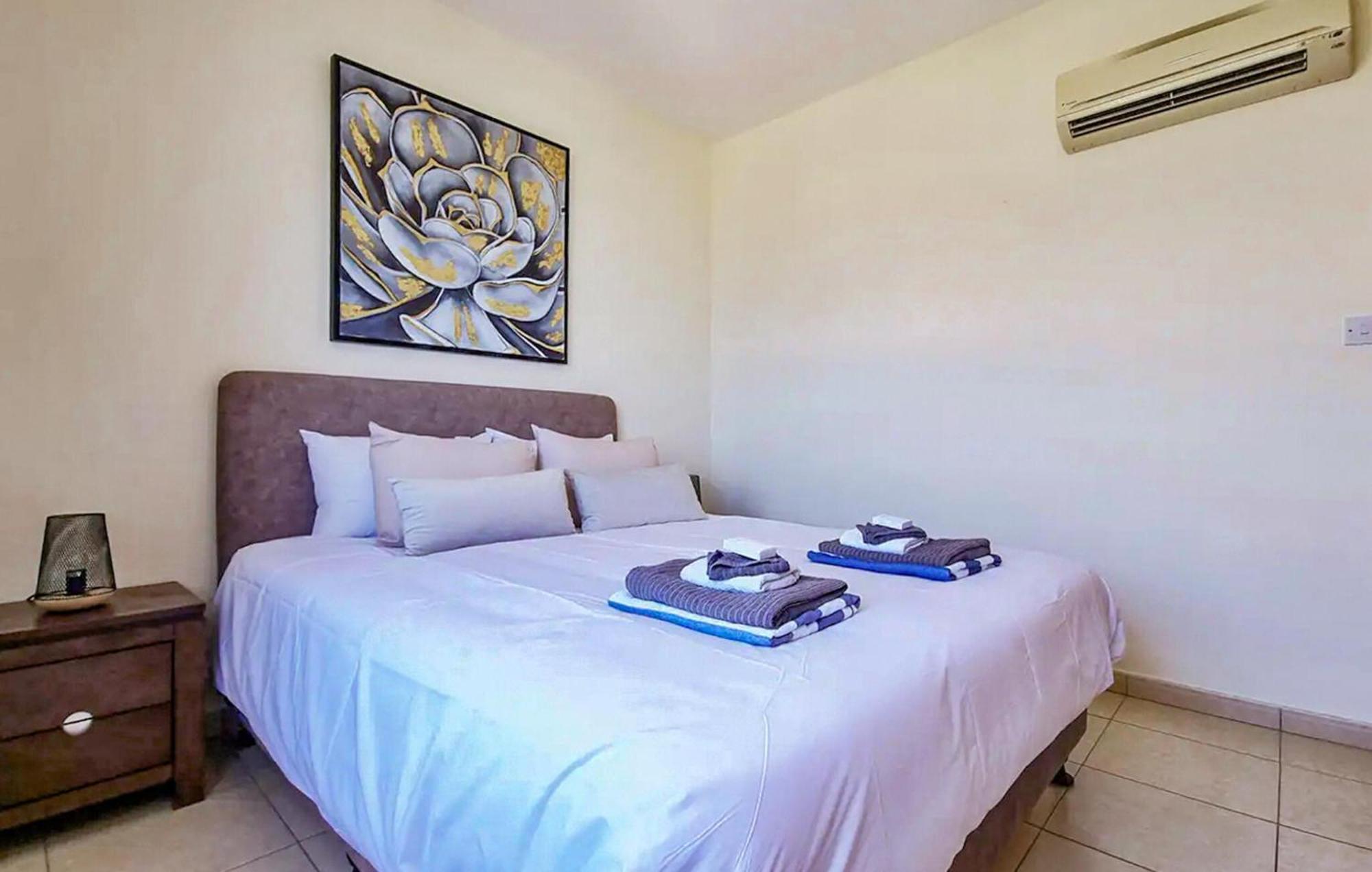 Gorgeous Home In Neo Chorio With Wifi * Neo Chorio