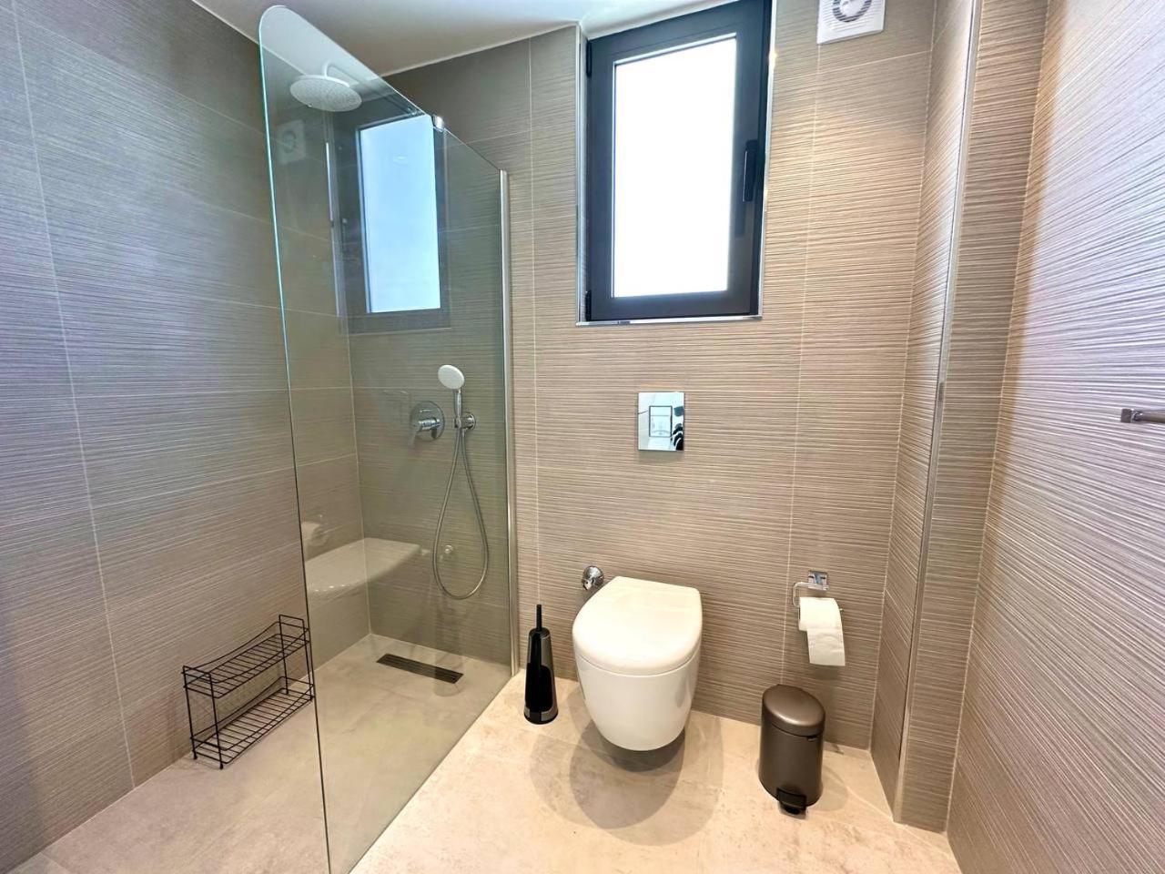 Dejablue, Block A2, Unit 4 Apartment Kalogrea