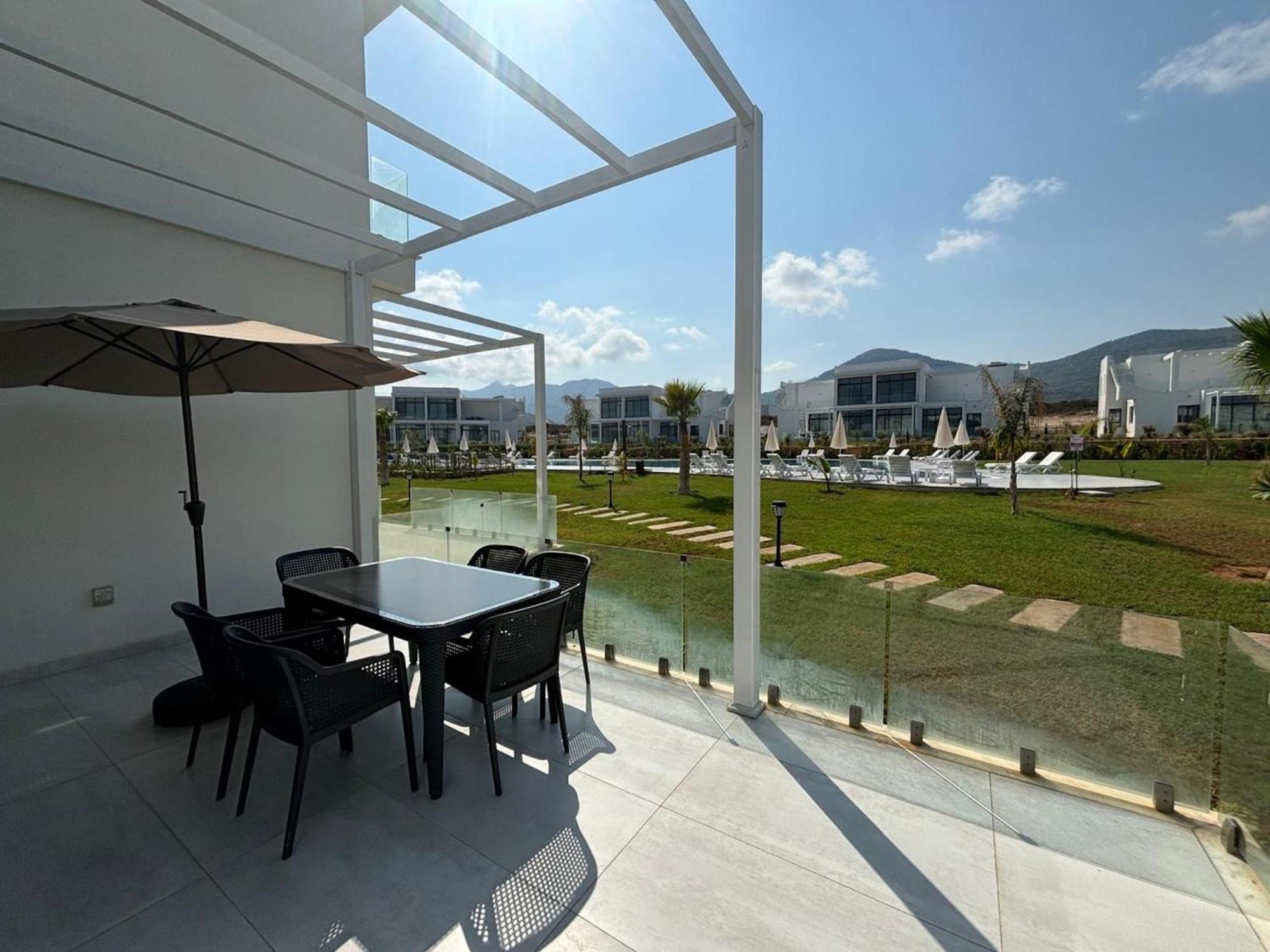 Stylish Near The Sea With Direct Pool Access And Facilities Apartment Agios Nikolaos (Famagusta)