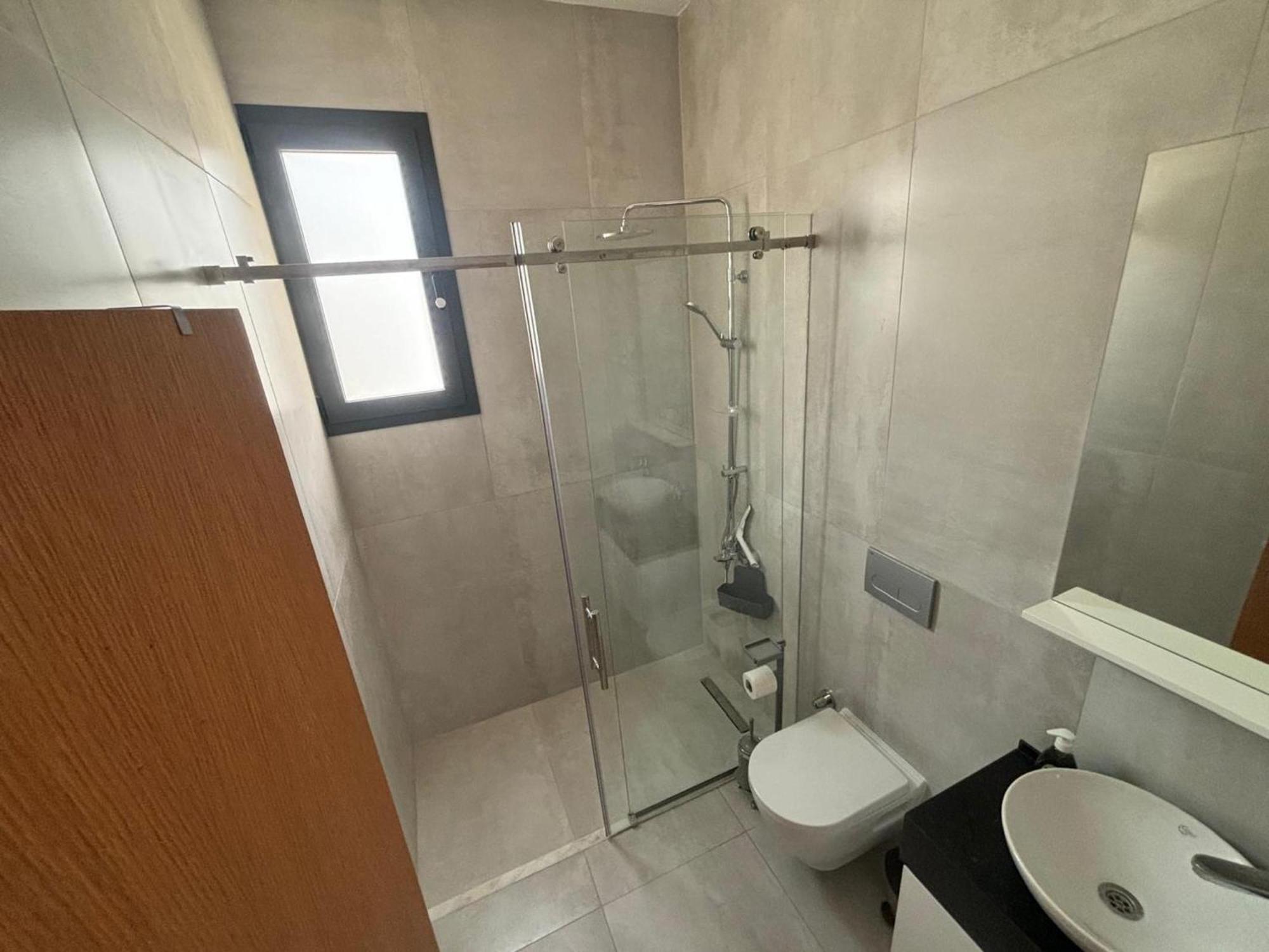 Stylish Near The Sea With Direct Pool Access And Facilities Apartment