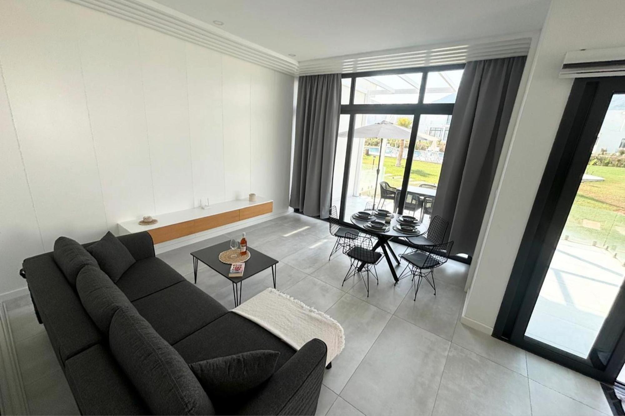 Apartment Stylish Near The Sea With Direct Pool Access And Facilities Agios Nikolaos (Famagusta)