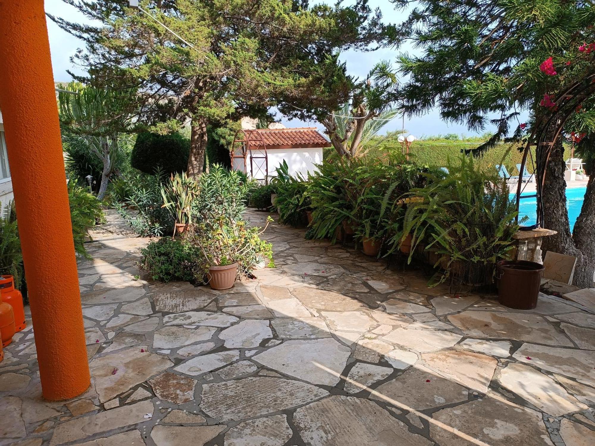 Rantzo Aparthotel 3*