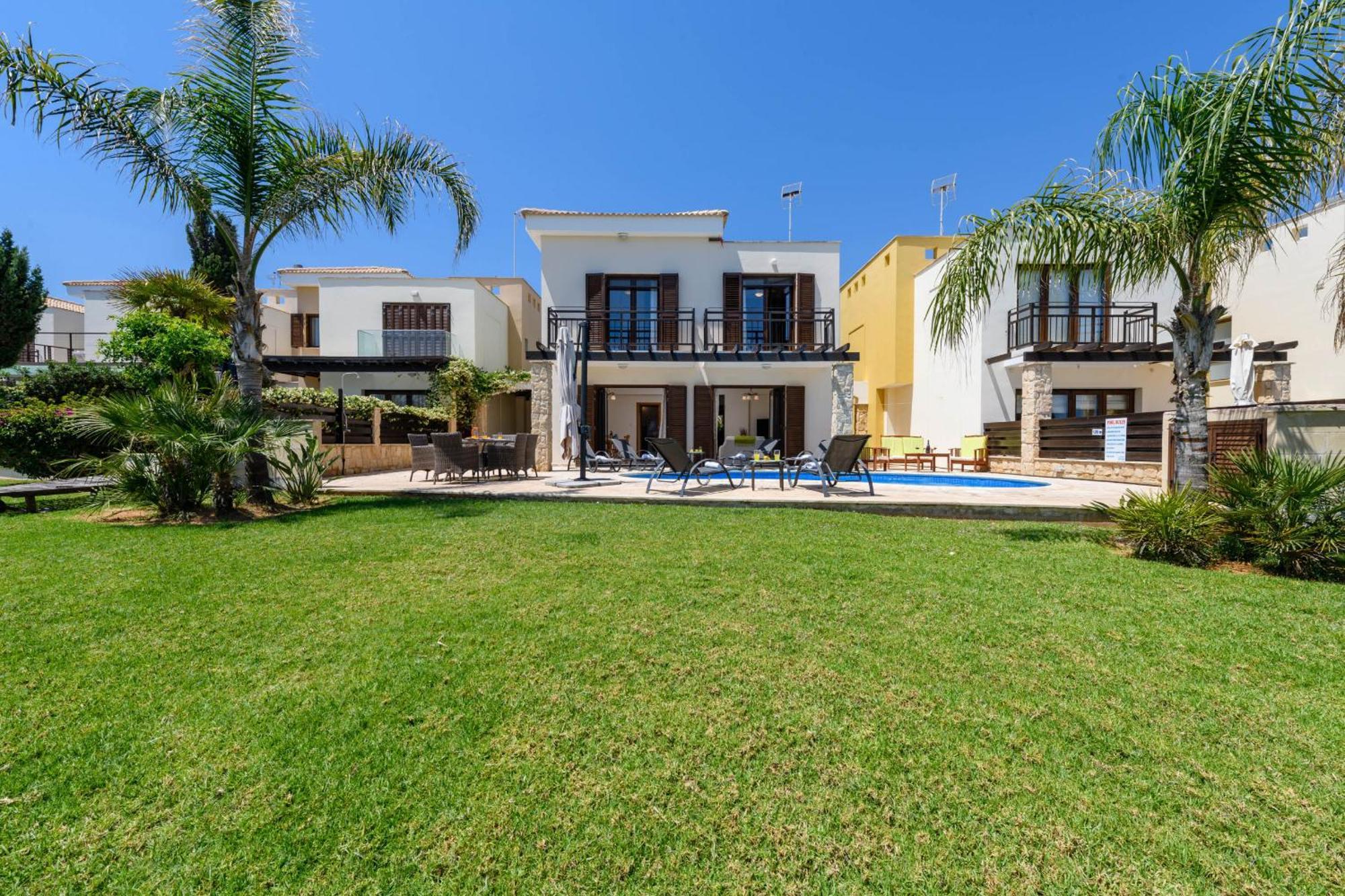 Villa Greco Mare #5 *