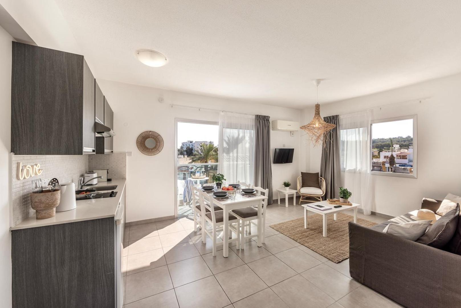 Apartment Somantonia