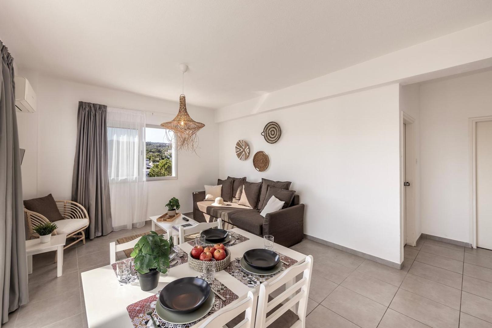 Apartment Somantonia