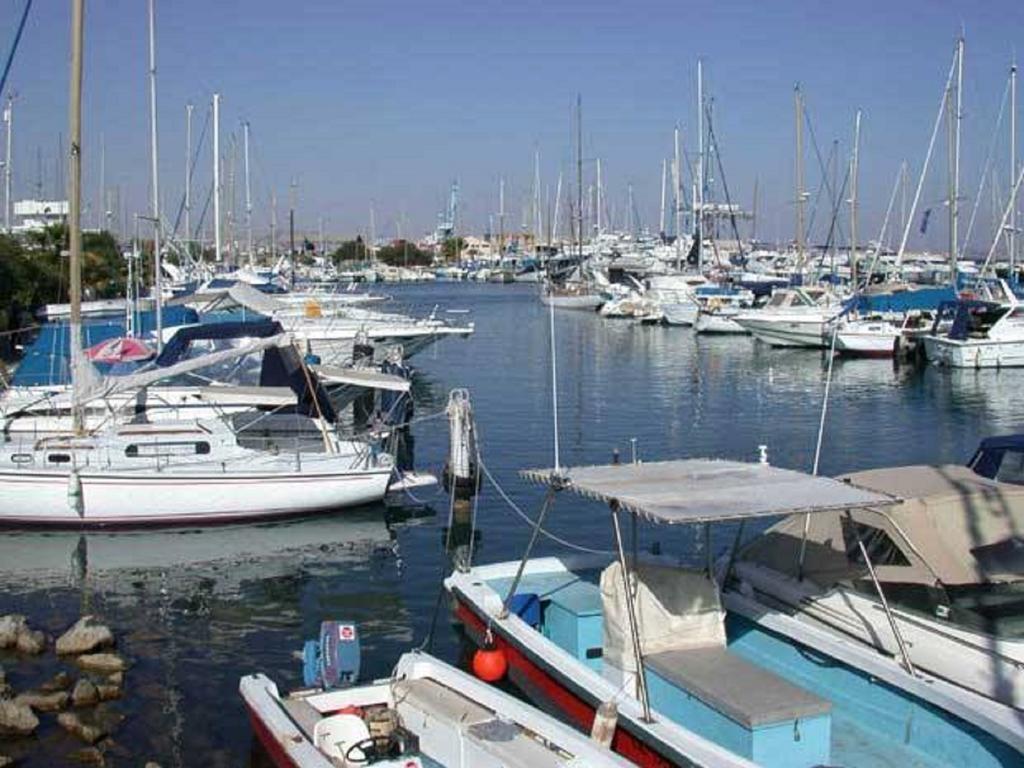 Ithaki Phinikoudes 307 Apartamento
