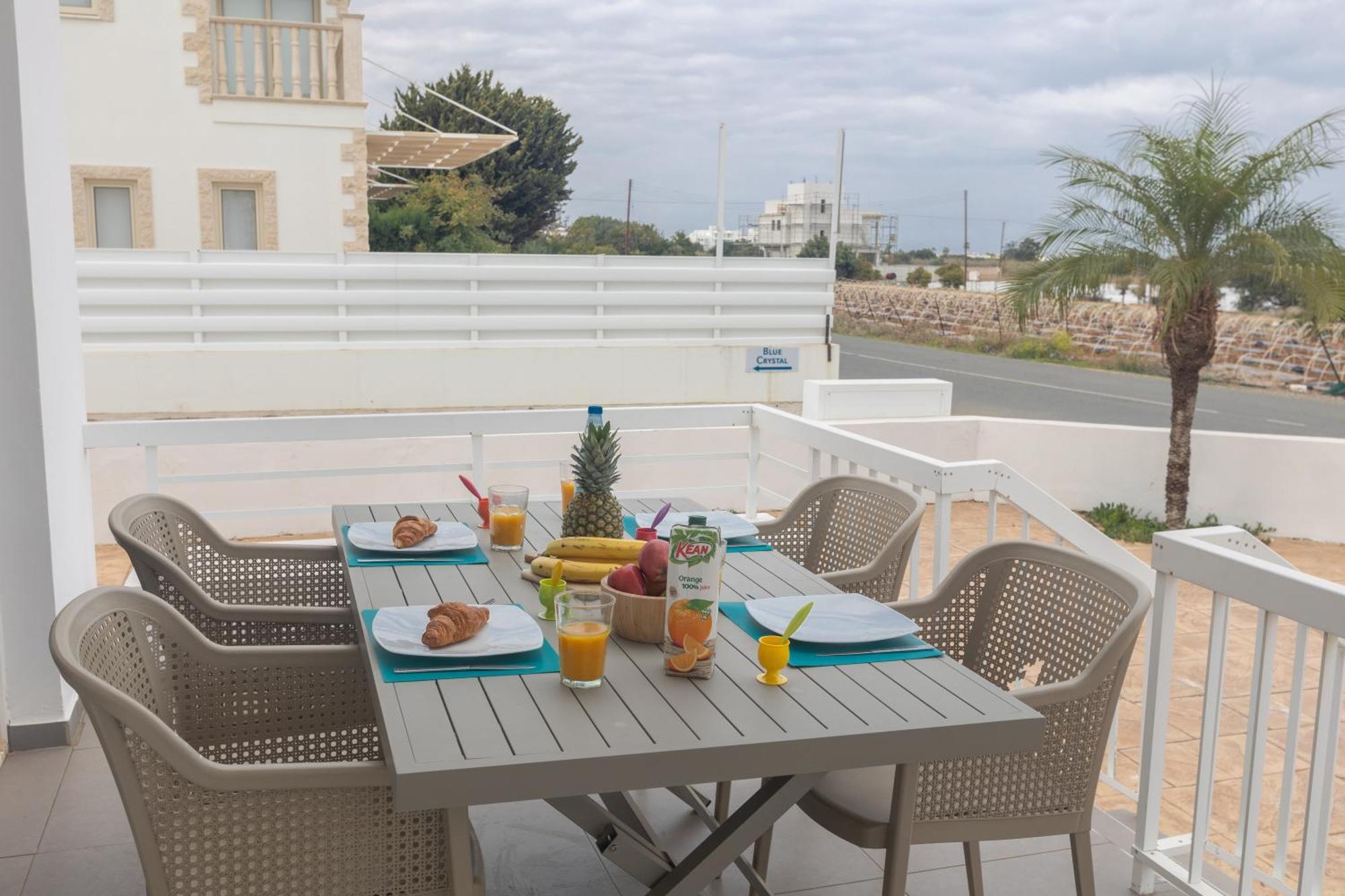 Sun & Sea Seaview Apartment