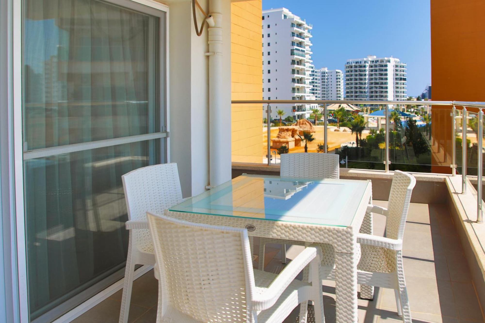 Superior One Bedroom In Caesar & Spa, Long Apartment