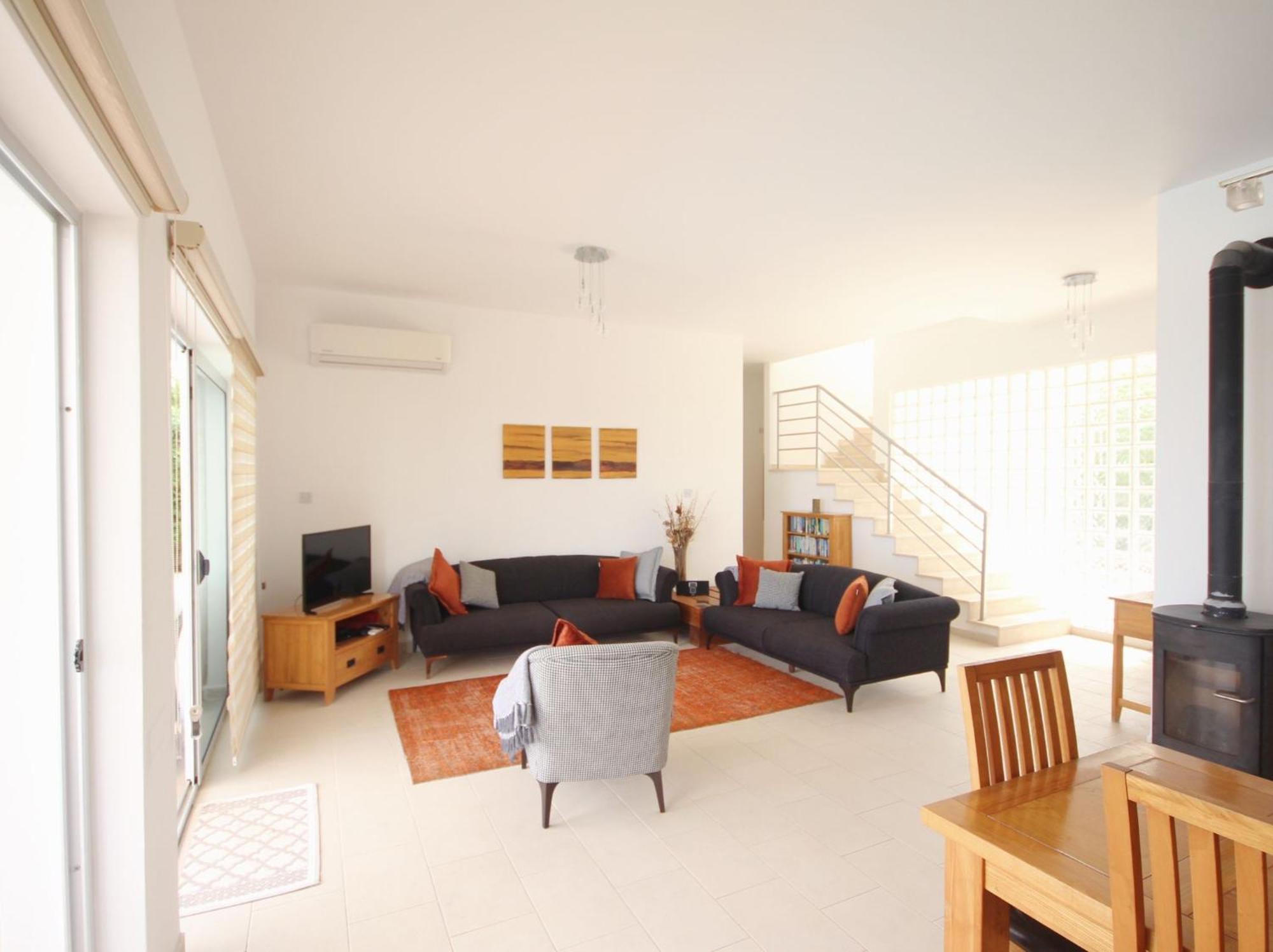 Charming With Magical Sea View, Perfect For The Family