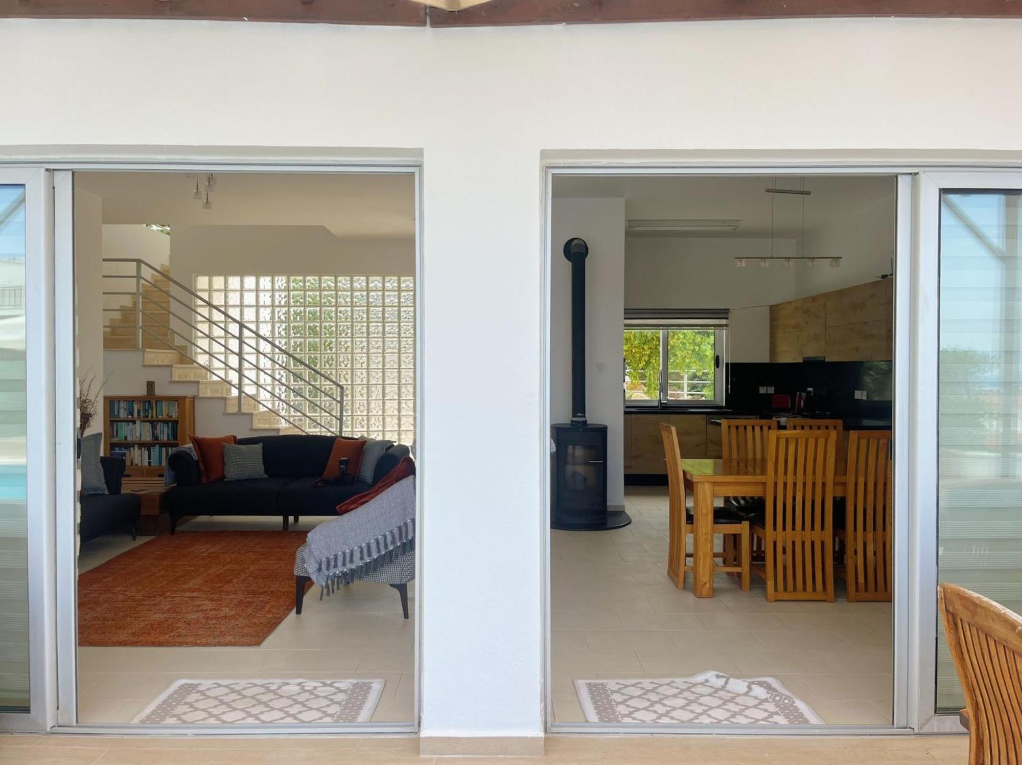 Charming With Magical Sea View, Perfect For The Family Agios Nikolaos (Famagusta)