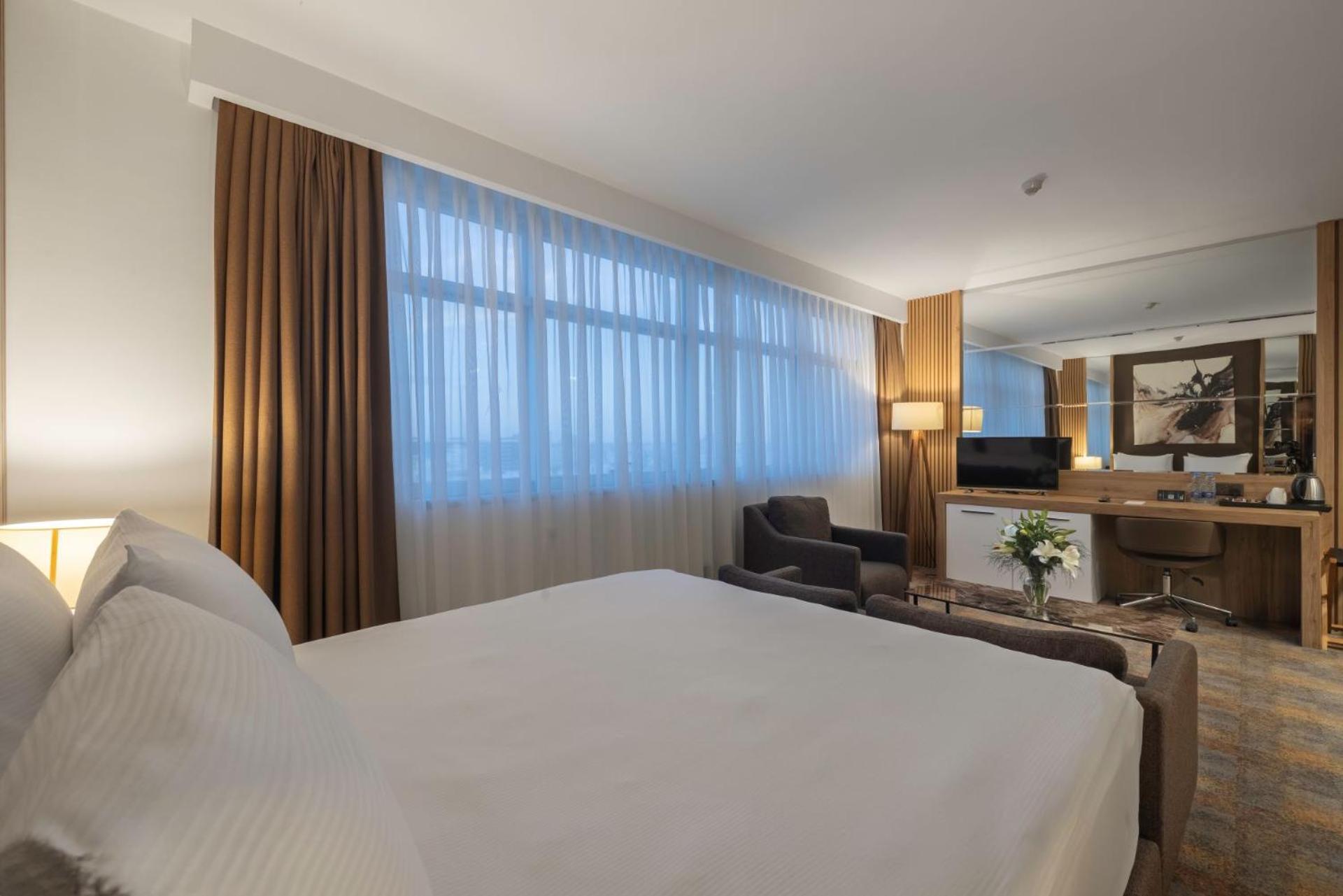 Hotel Grand Sapphire