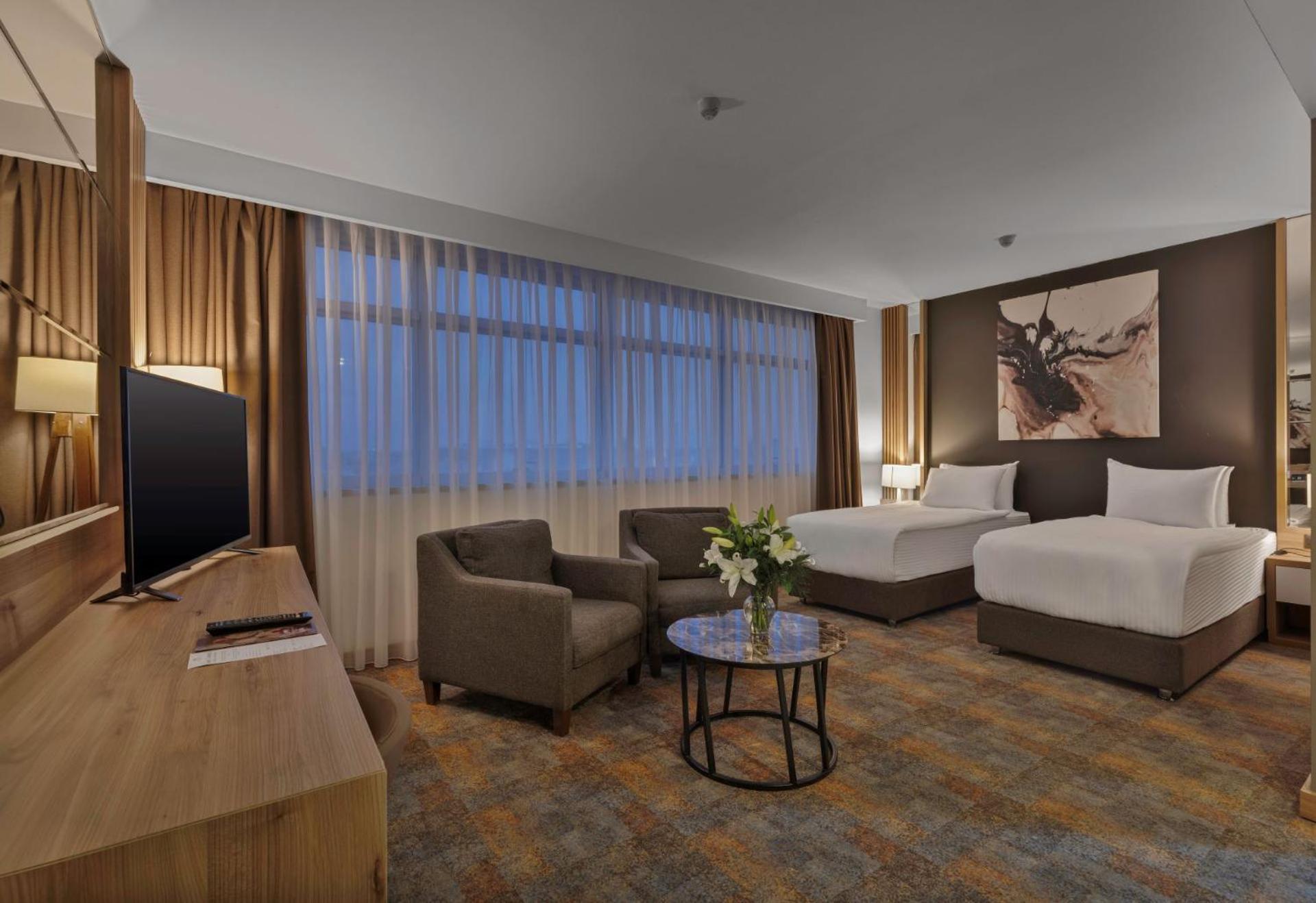 Grand Sapphire 4*