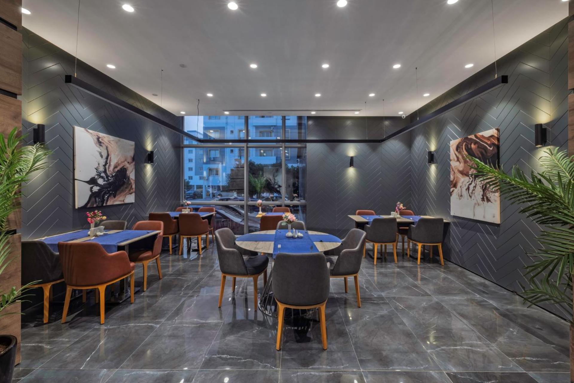 Grand Sapphire Hotel