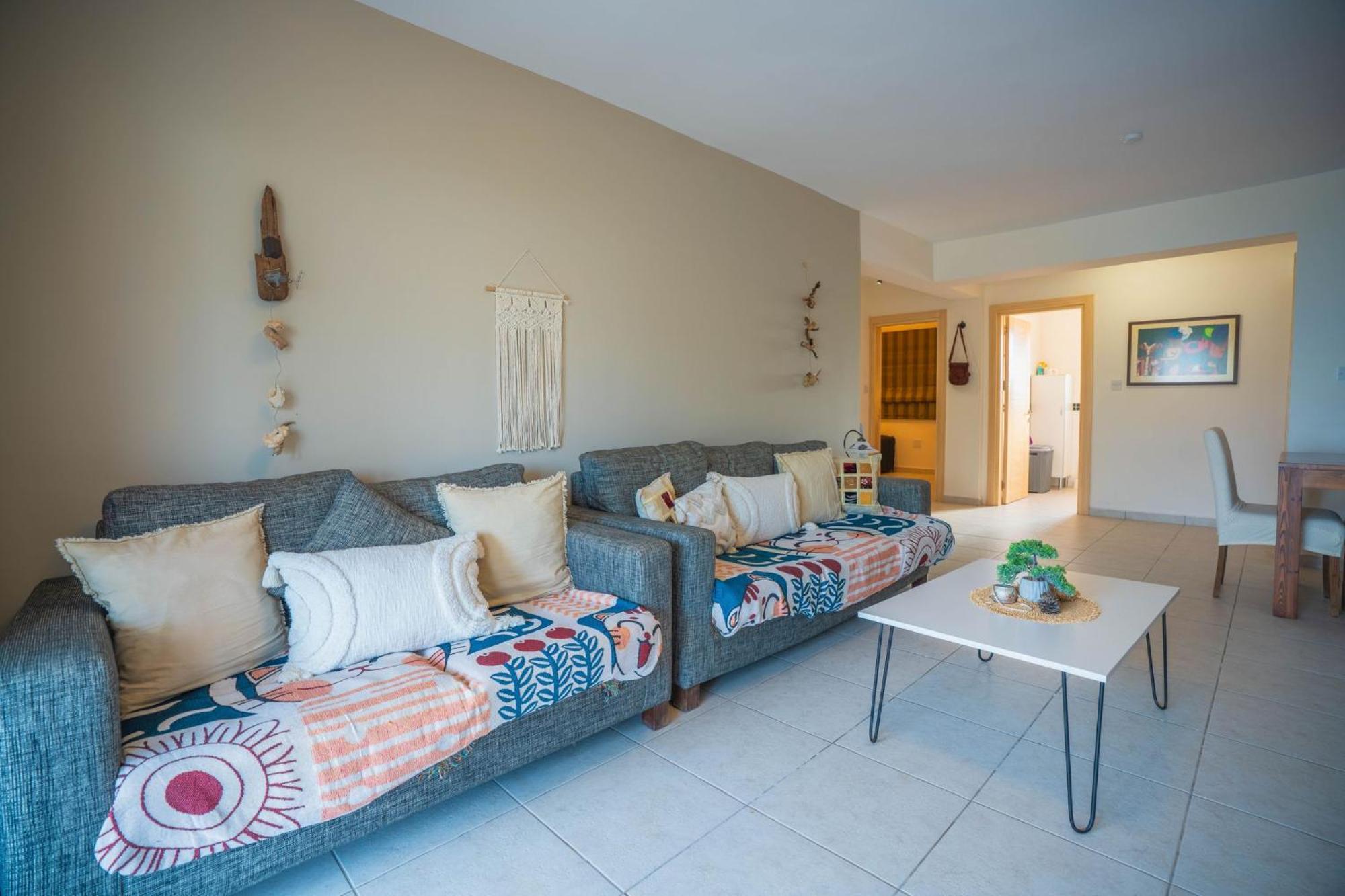 Welcoming 3-bedroom With Ocean Views * Agios Georgios (Girne)