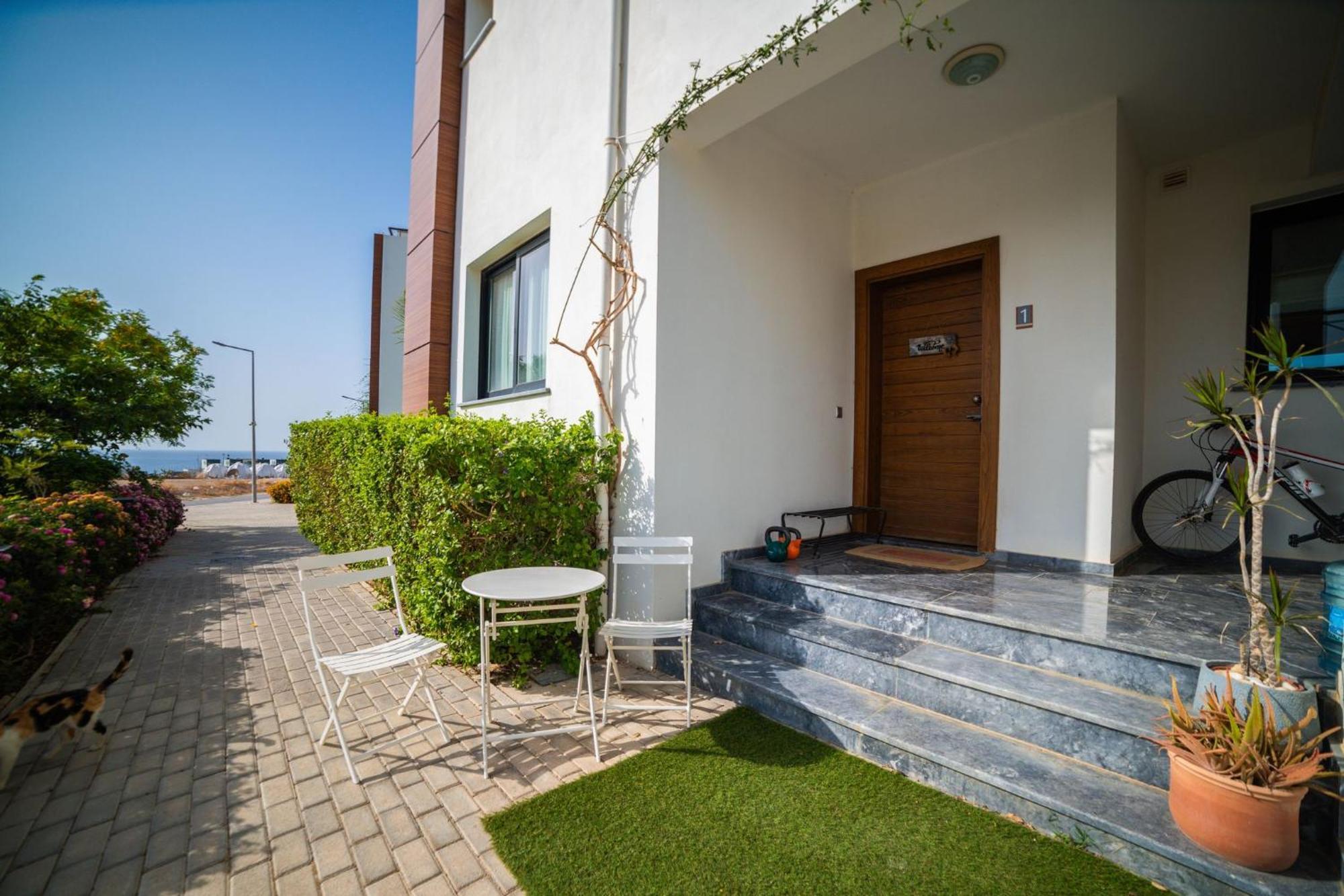 Modern And Cozy Designer In Relaxing Environment Apartment Kyrenia (Northern Cyprus)