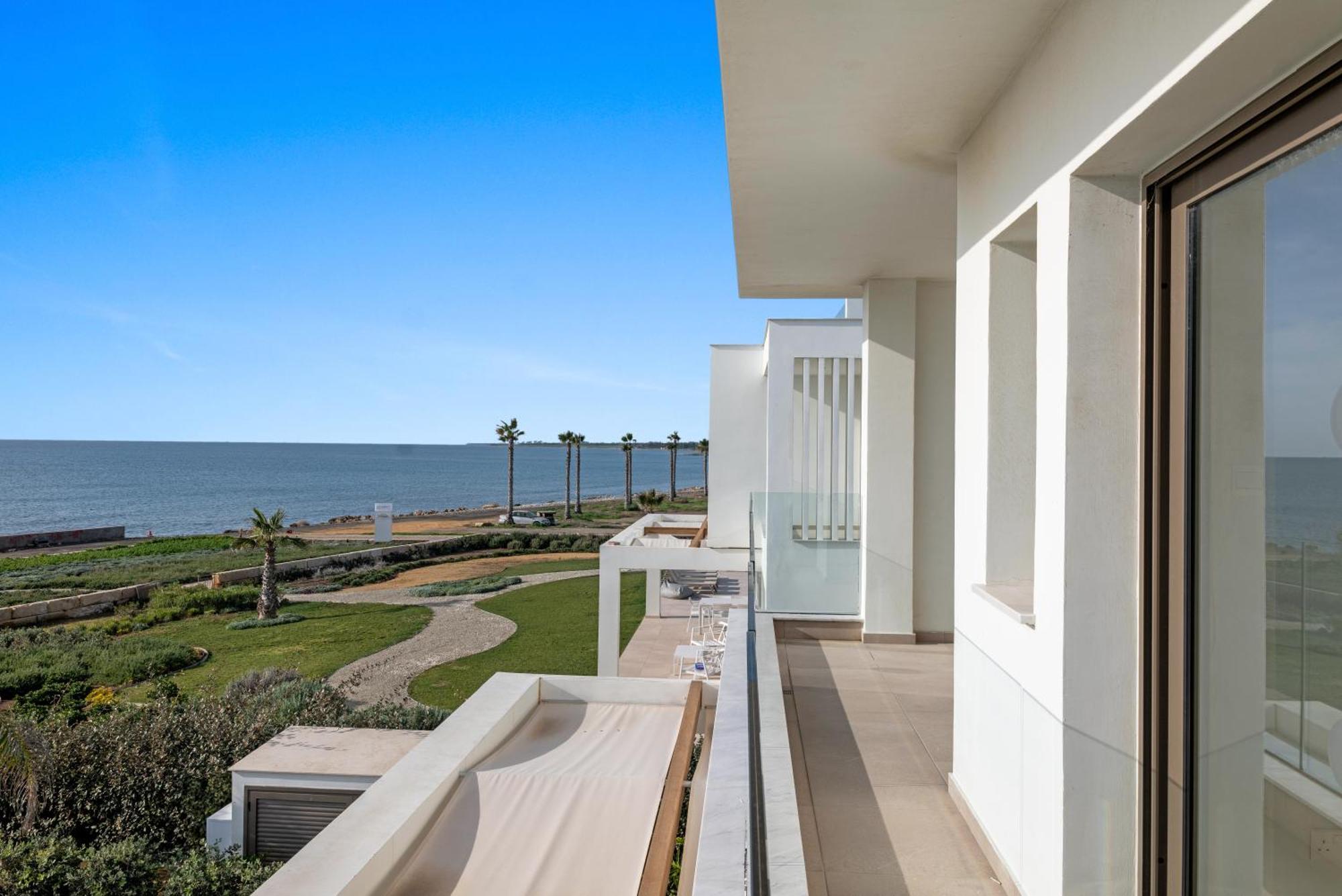 Villa Serenity Waves 2 Larnaca
