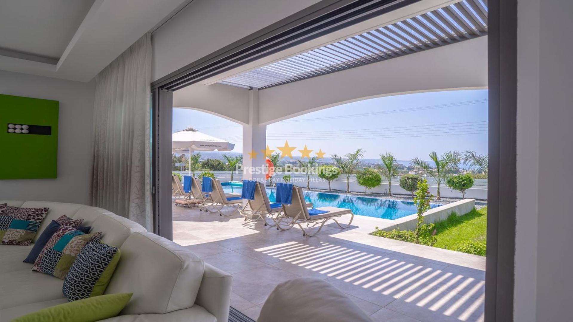 Aretousa Ena By Prestige Bookings * Peyia