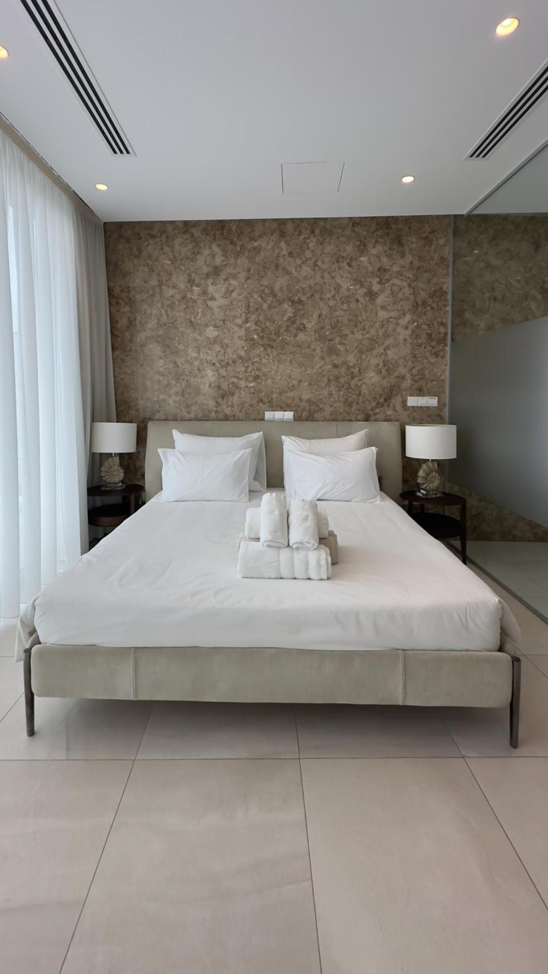 Villa Vivo Mare Beachfront - Seashell Agia Napa