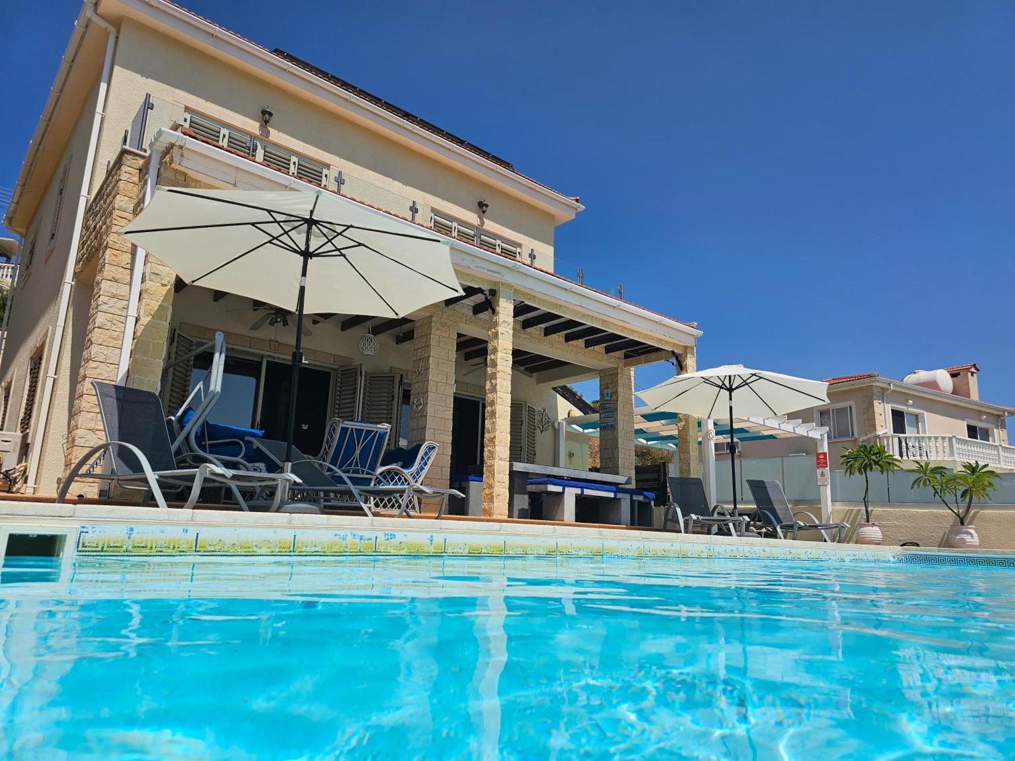 Villa Ocean Breeze Peyia
