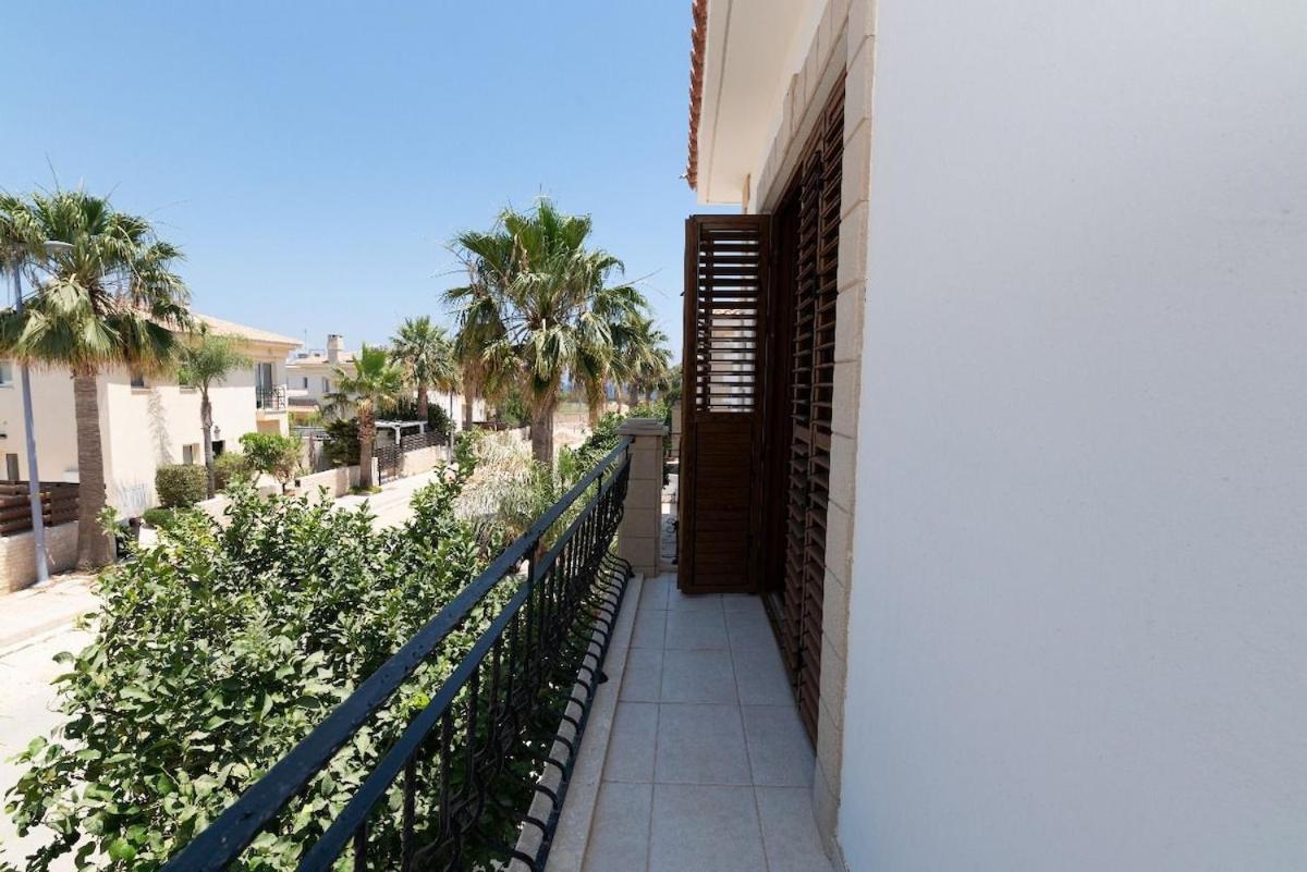 Malama 28 Ekaterina Paralimni